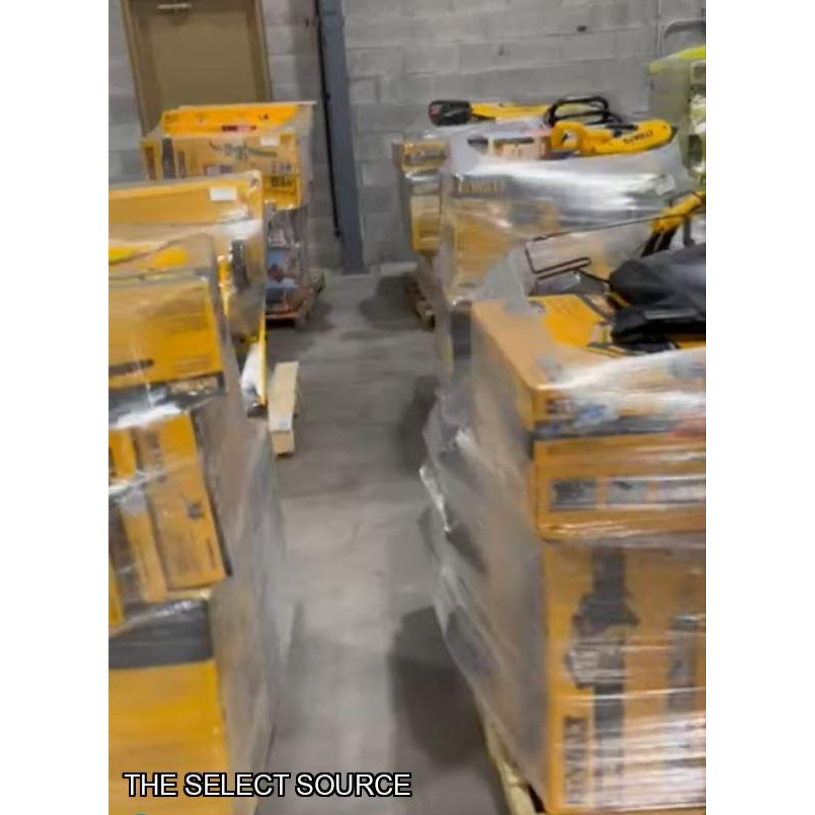 Pittston Location As-Is Power Tools Partial Truckload (12 pallets) 1359137-B