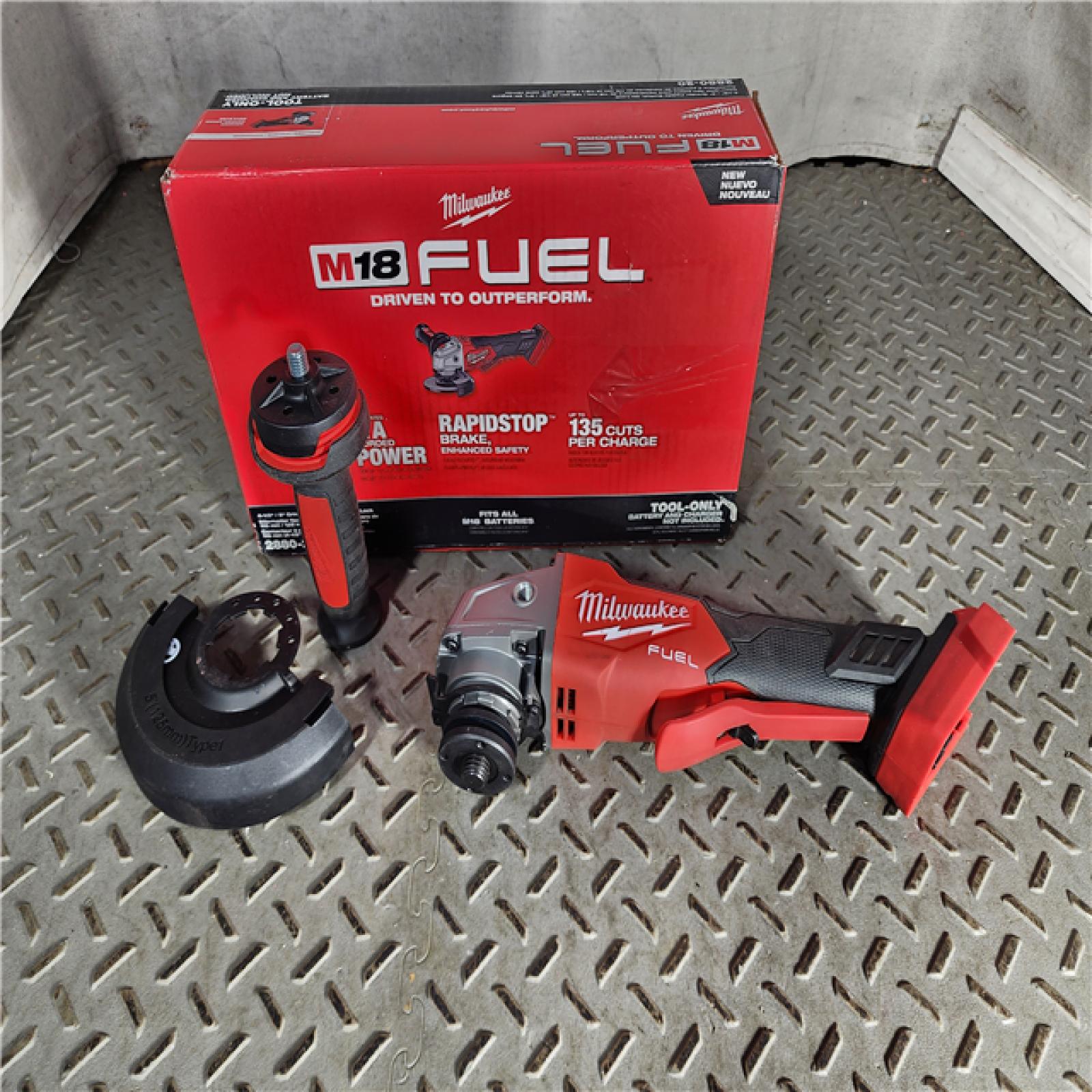 HOUSTON LOCATION - AS-IS Milwaukee 2880-20 M18 FUEL 18-Volt Lithium-Ion Brushless Cordless 4-1/2 in./5 in. Grinder W/Paddle Switch (Tool-Only)