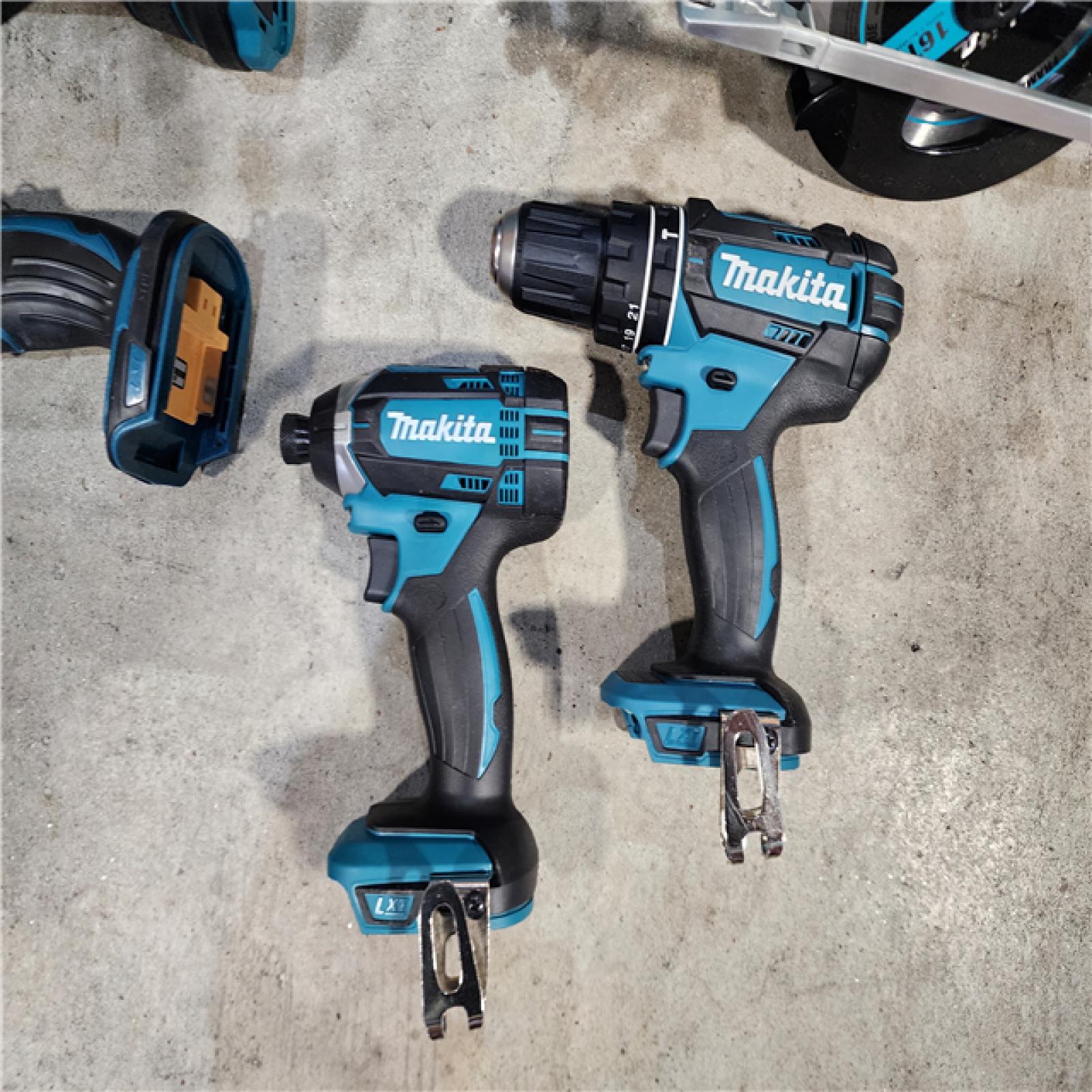 HOUSTON LOCATION - AS-IS (APPEARS LIKE NEW) MAKITA 6 PIECE COMBO KIT