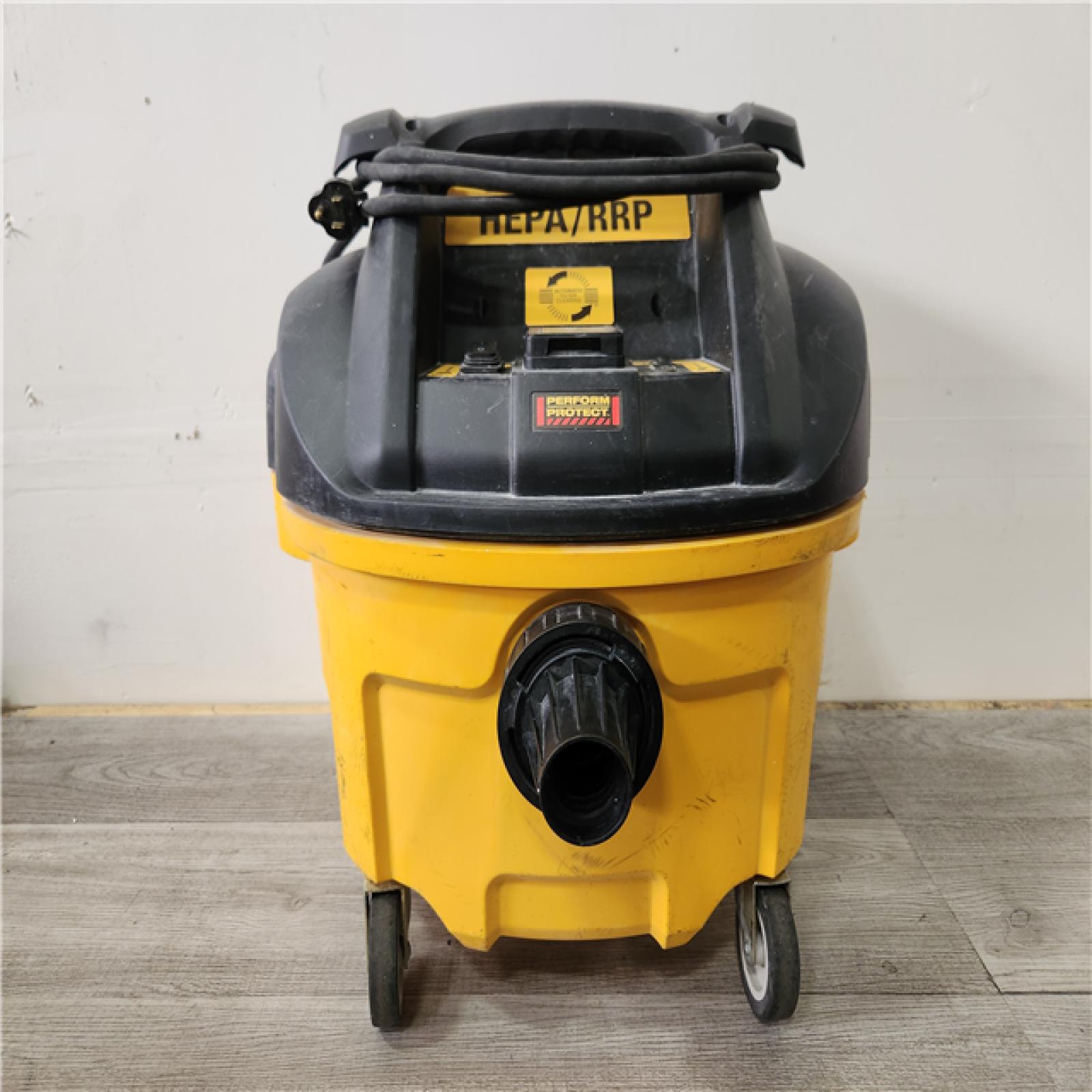 Phoenix Location DEWALT 8 Gal. HEPA Dust Extractor with Automatic Filter Cleaning