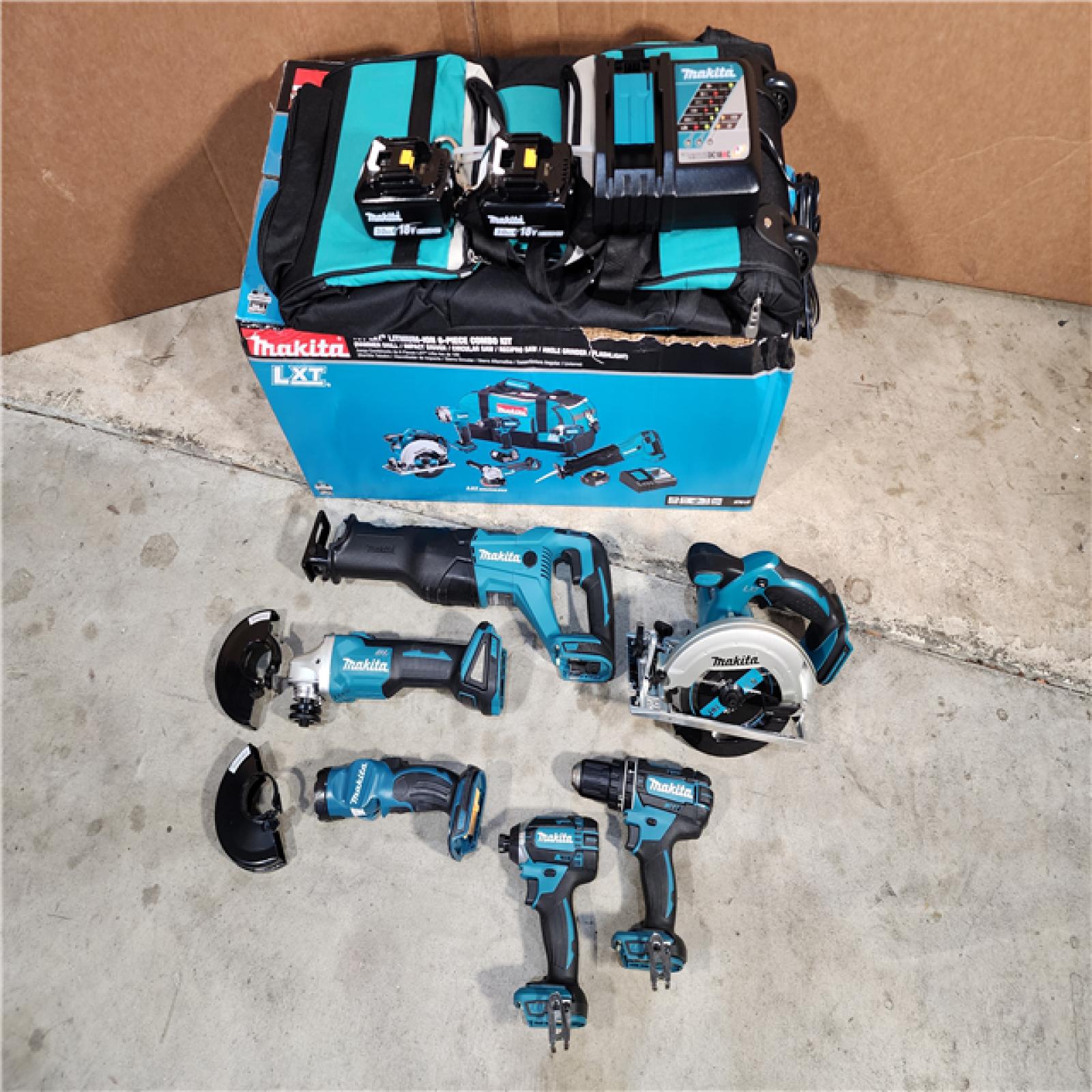 HOUSTON LOCATION - AS-IS (APPEARS LIKE NEW) MAKITA 6 PIECE COMBO KIT