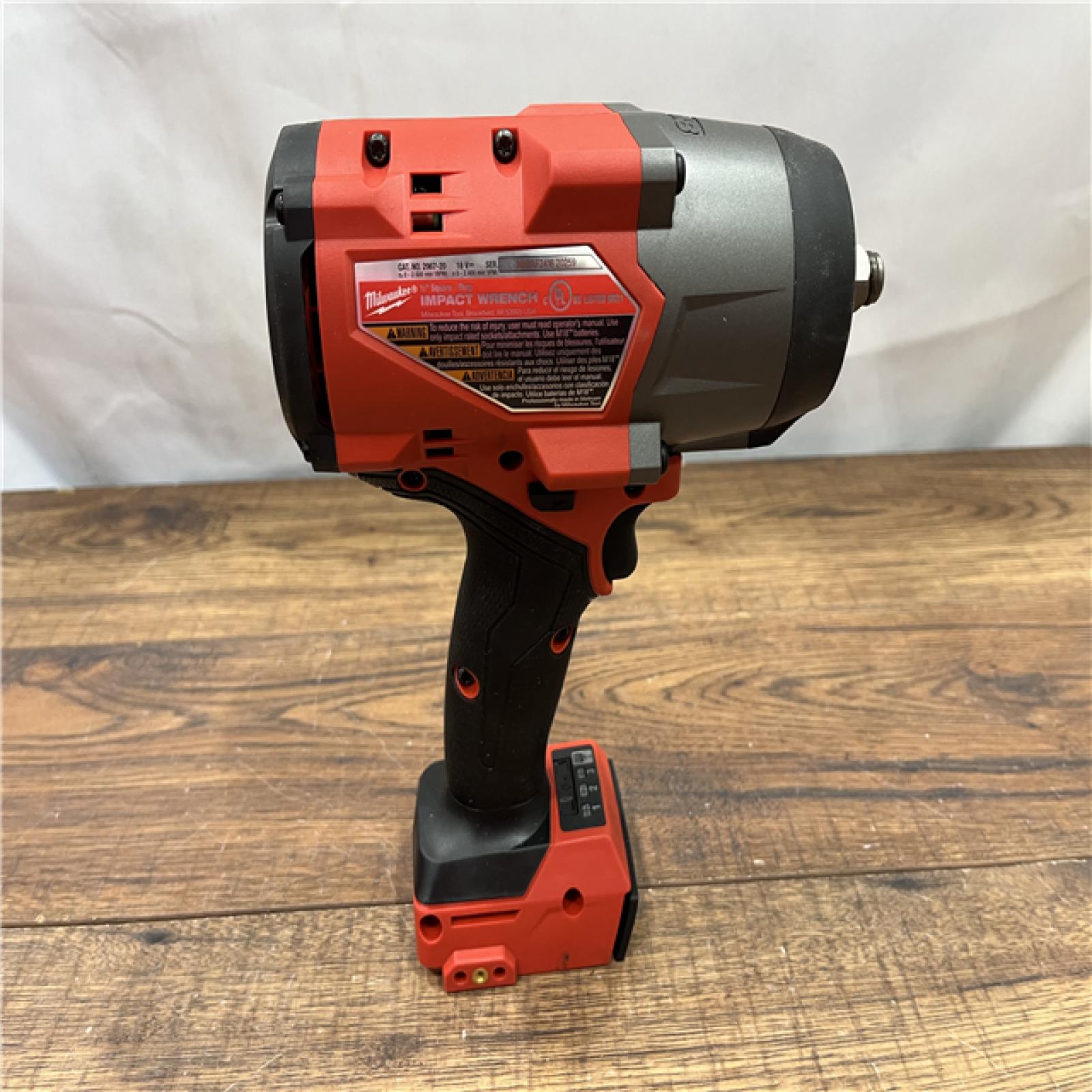 AS-IS Milwaukee M18 1/2 in. Cordless Brushless High Torque Impact Wrench Kit (Battery & Charger)