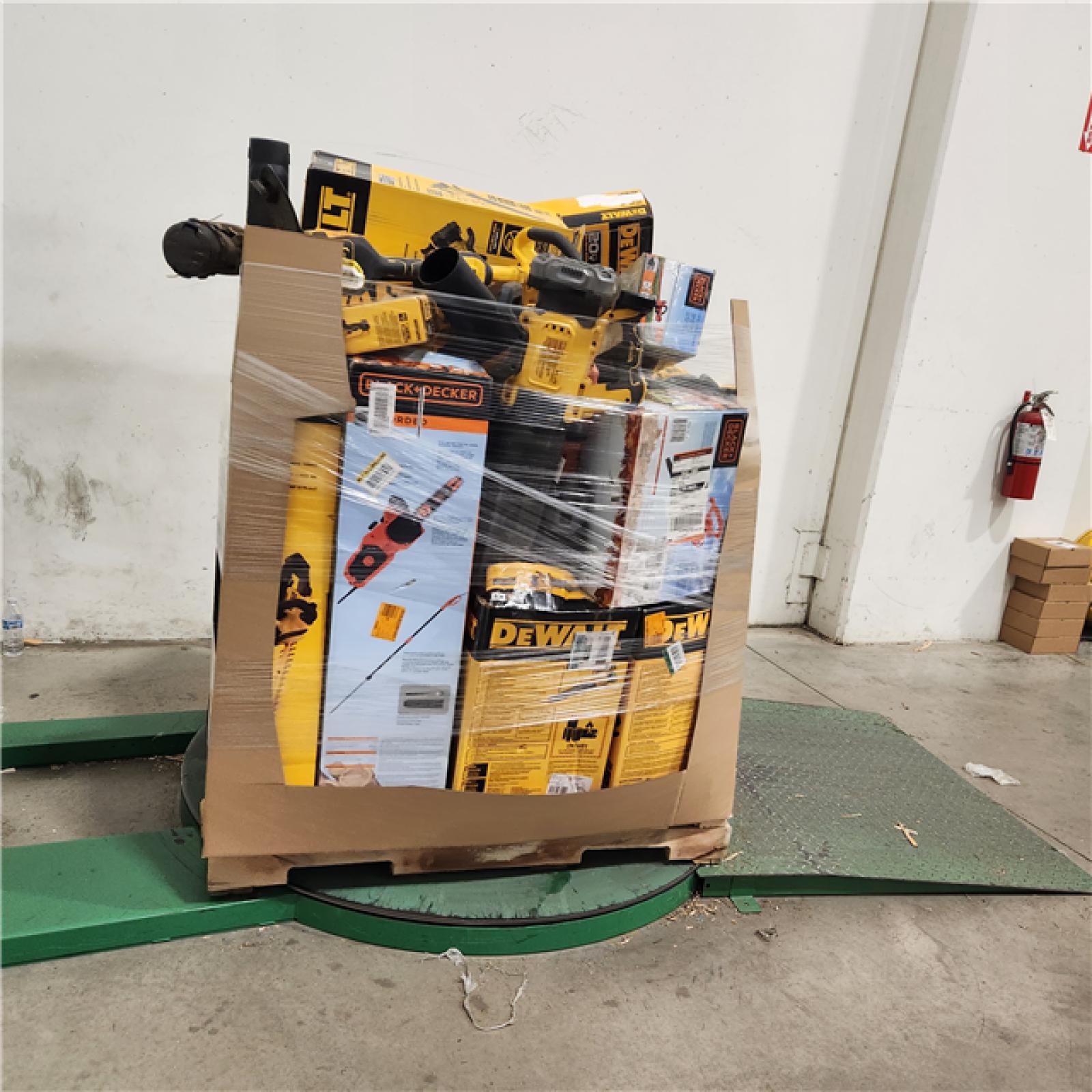 Dallas Location - As-Is DEWALT Tool Pallet