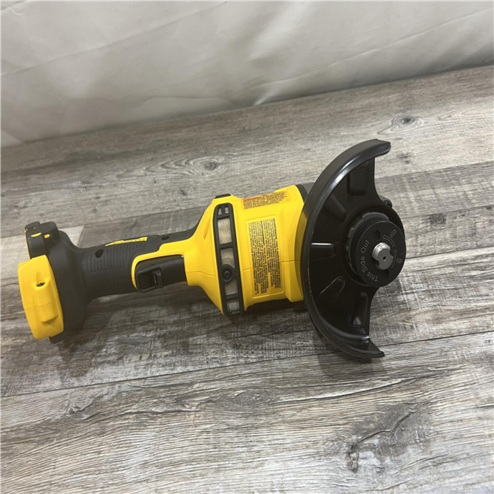 AS-IS DeWalt FLEXVOLT 60V MAX Cordless Grinder  4.5 - 6   9000 RPM  1 EA (115-DCG418B)