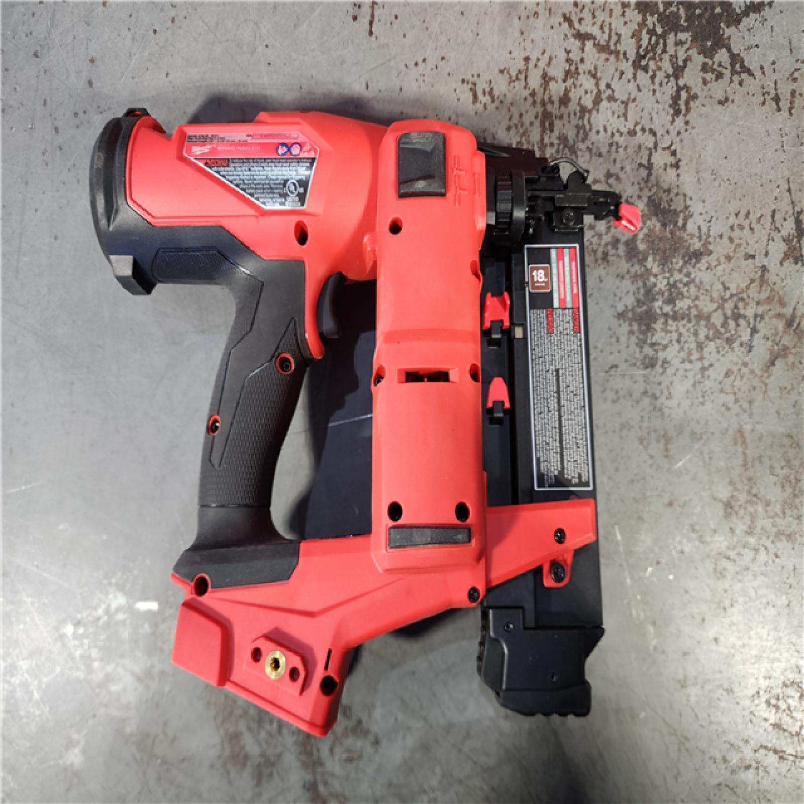 HOUSTON LOCATION - AS-IS (APPEARS LIKE NEW) Milwaukee M18 Fuel 18V Brushless 18-Gauge Brad Nailer 2746-20 (Bare Tool)