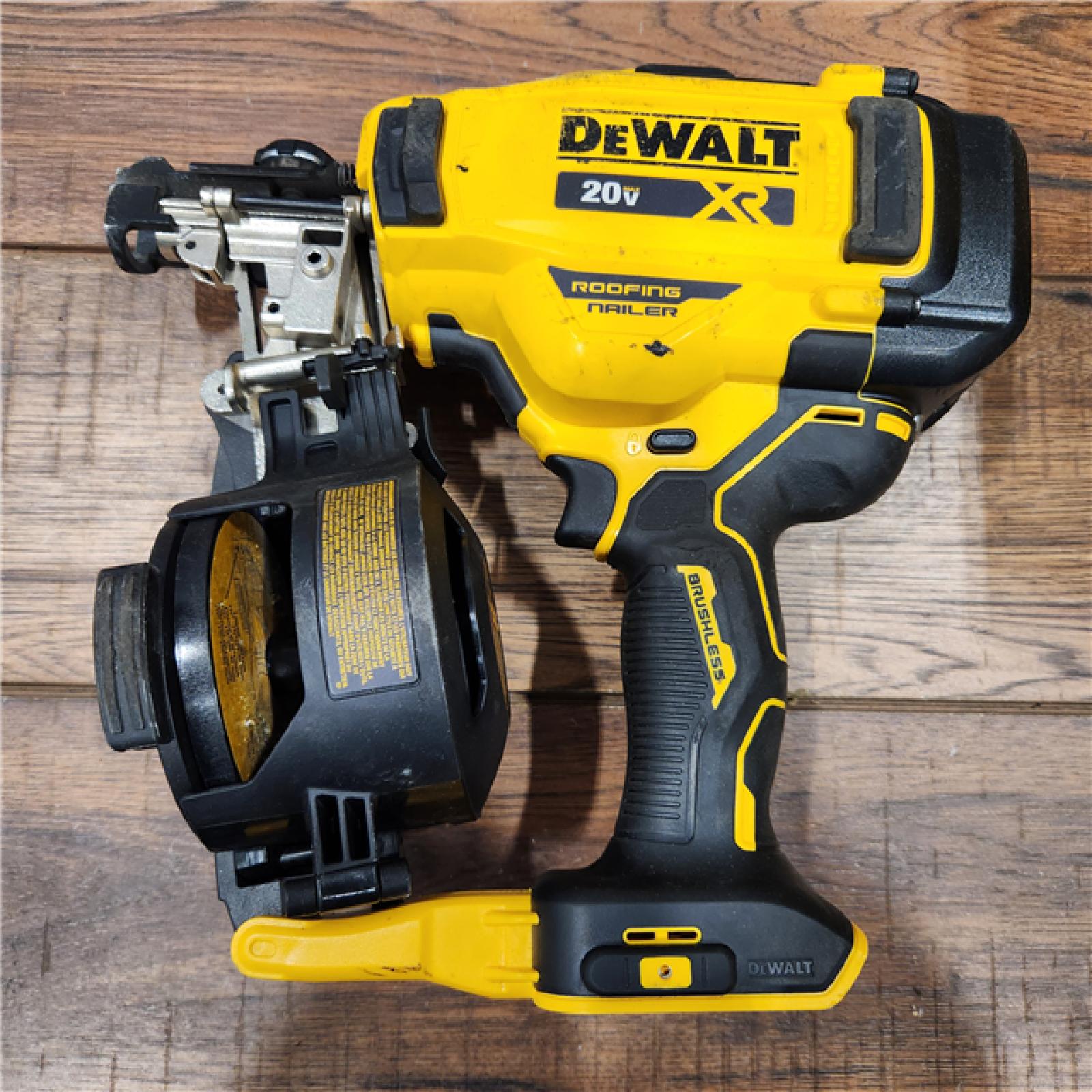 AS-IS DEWALT 2007898 Roofing Nailer Cordless