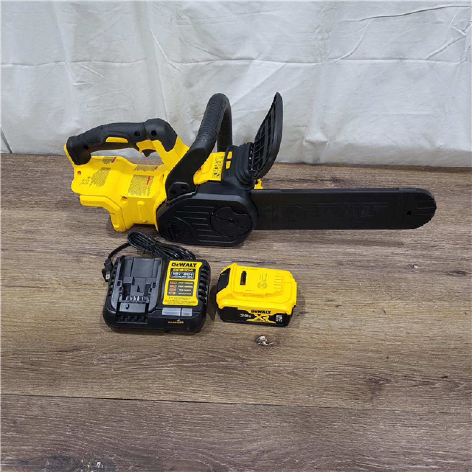 AS-IS Dewalt 7605686 12 in. 20V Battery Powered Chainsaw