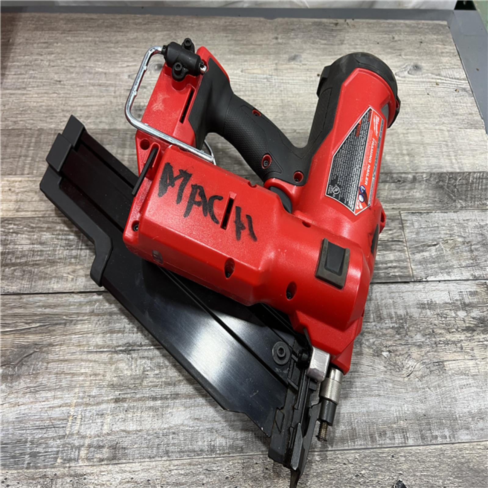 AS-IS Milwaukee 2744-20 M18 FUEL 3-1/2 in. 18-Volt 21-Degree Lithium-Ion Brushless Cordless Framing Nailer (Tool-Only) (Refurbished)