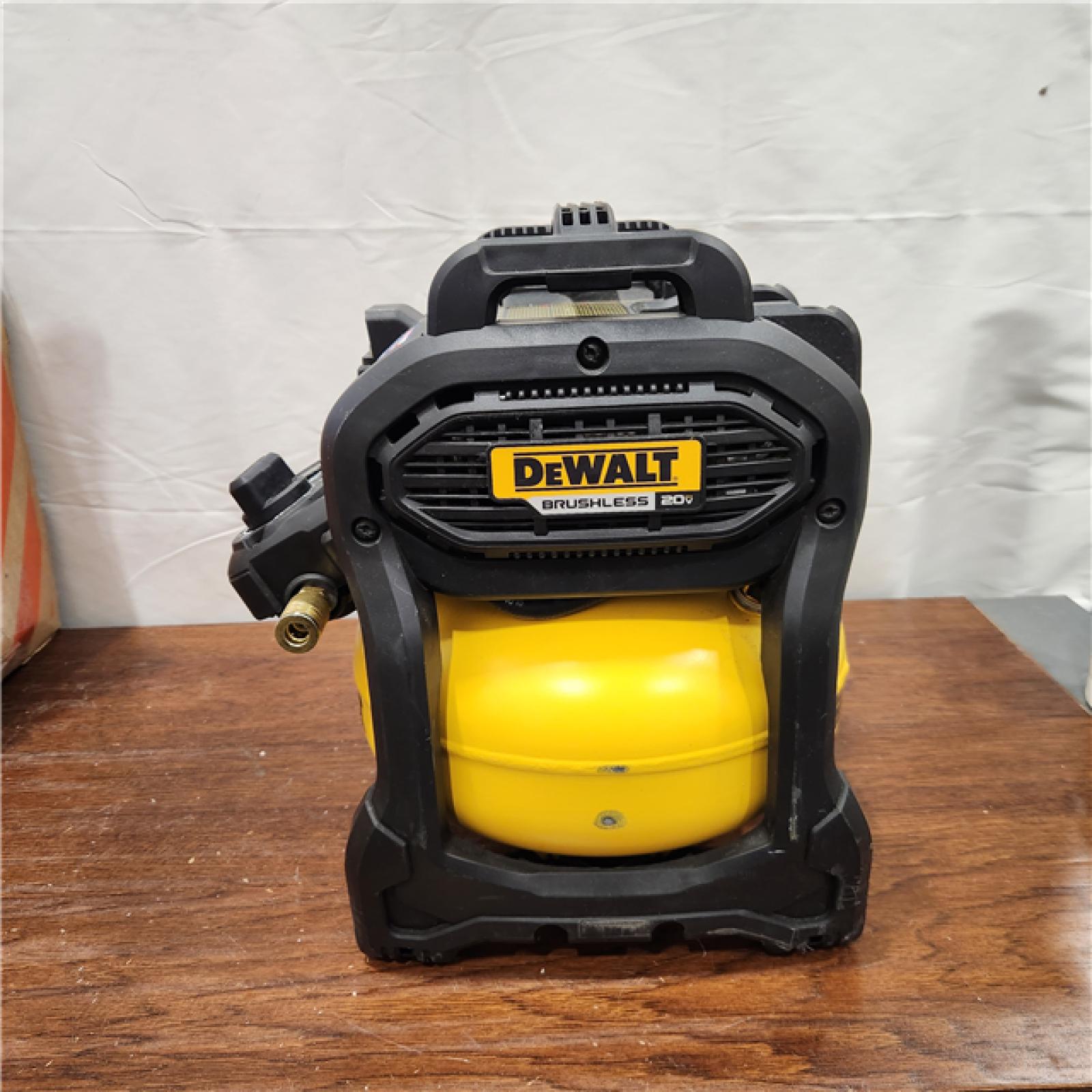 AS-IS DEWALT 20V MAX* 2-1/2 Gal. Brushless Cordless Air Compressor