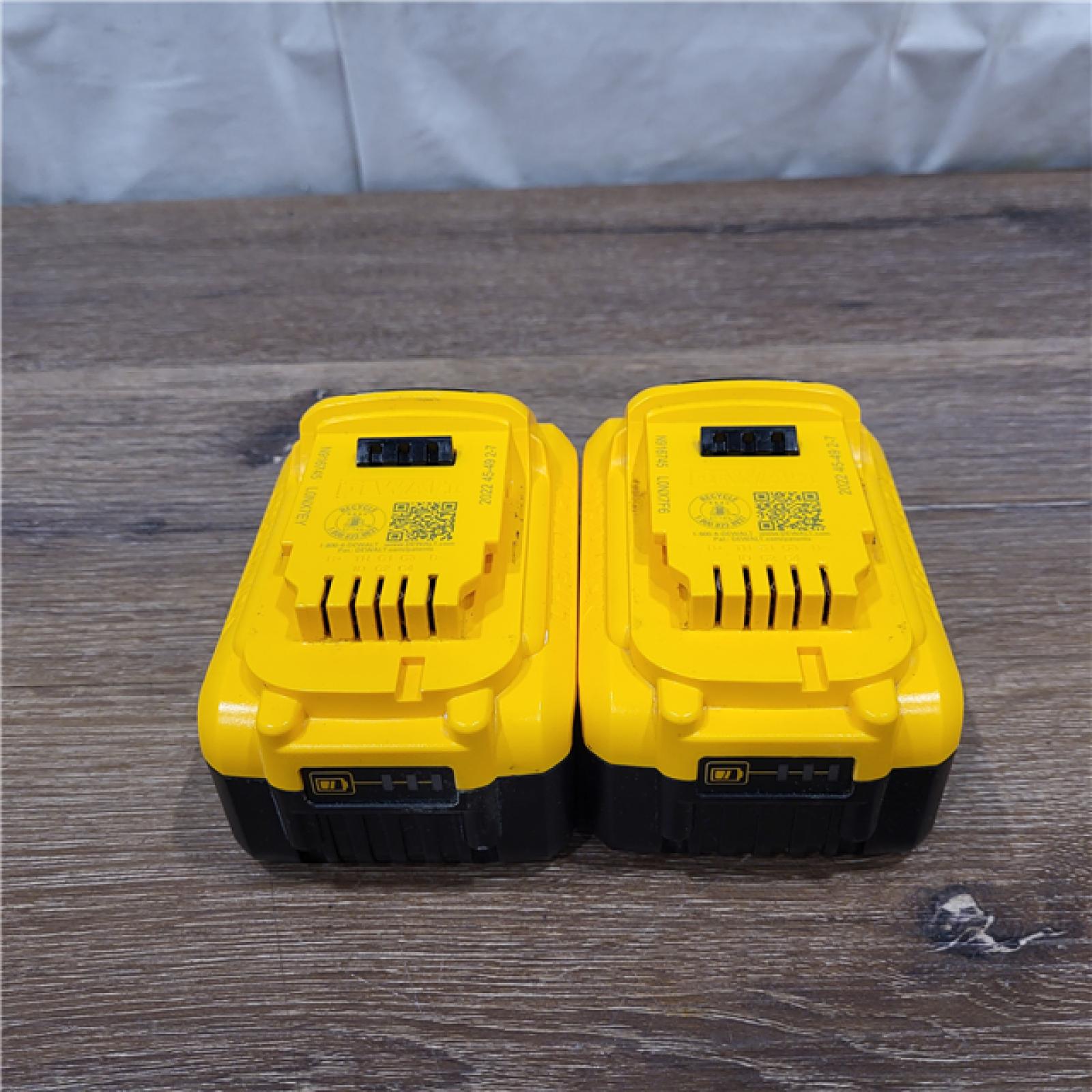 AS-IS DEWALT DCB206-2 6.0Ah 20V MAX Battery (2 Pack)