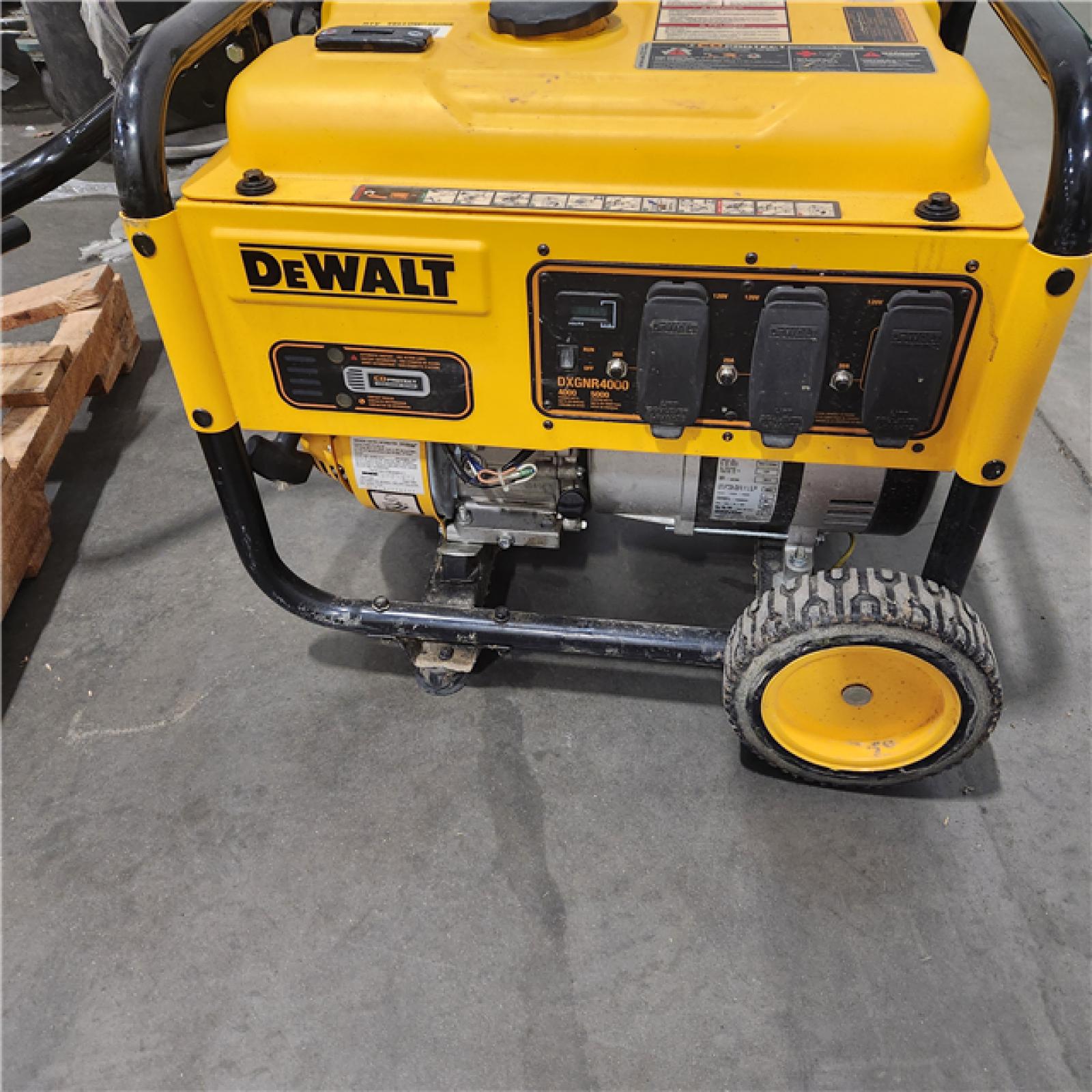 Dallas Location - As-Is DEWALT 4000-Watt Gas-Powered Portable Generator