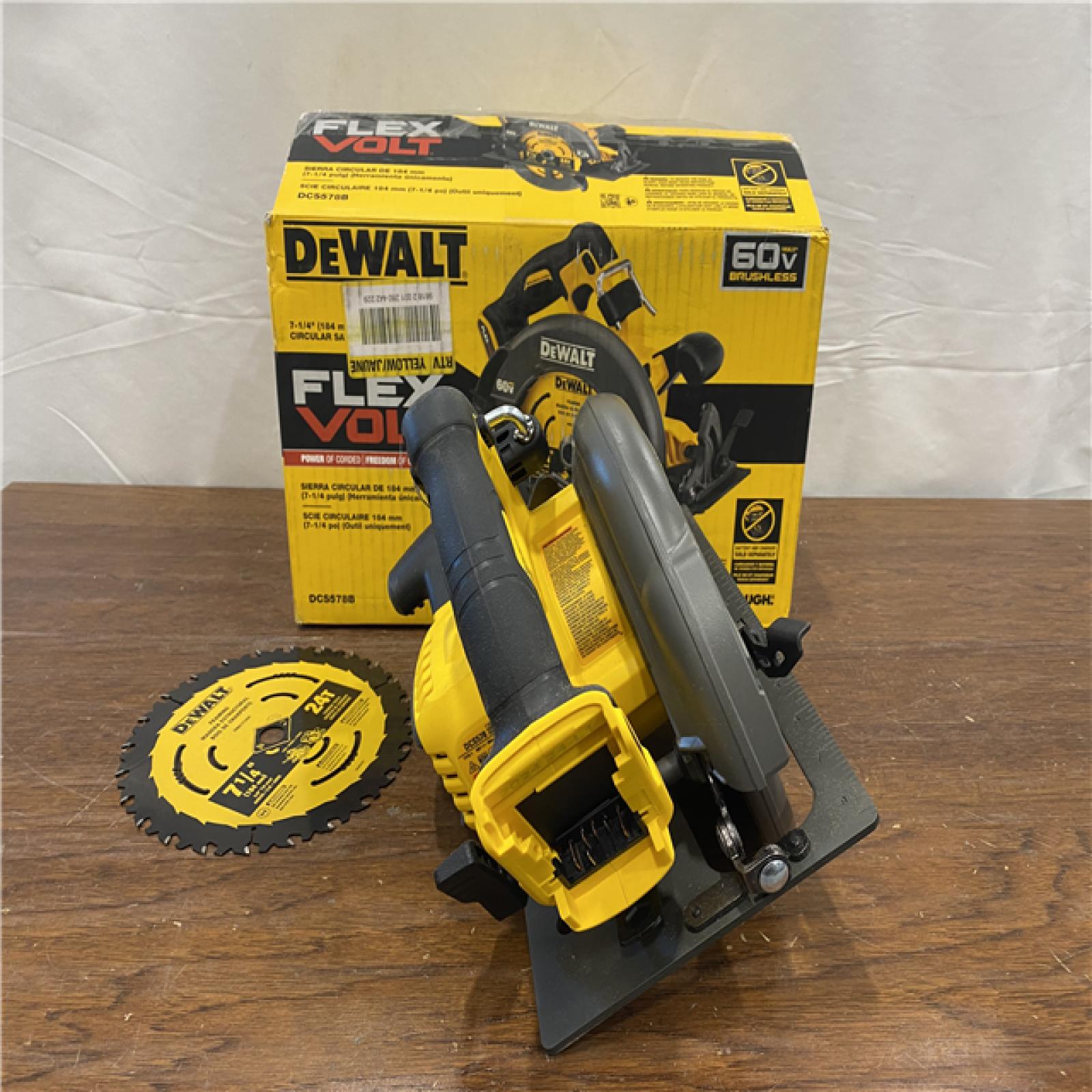 AS-IS DeWALT Flexvolt Max 7-1/4  60V Brushless Circular Saw DCS578B