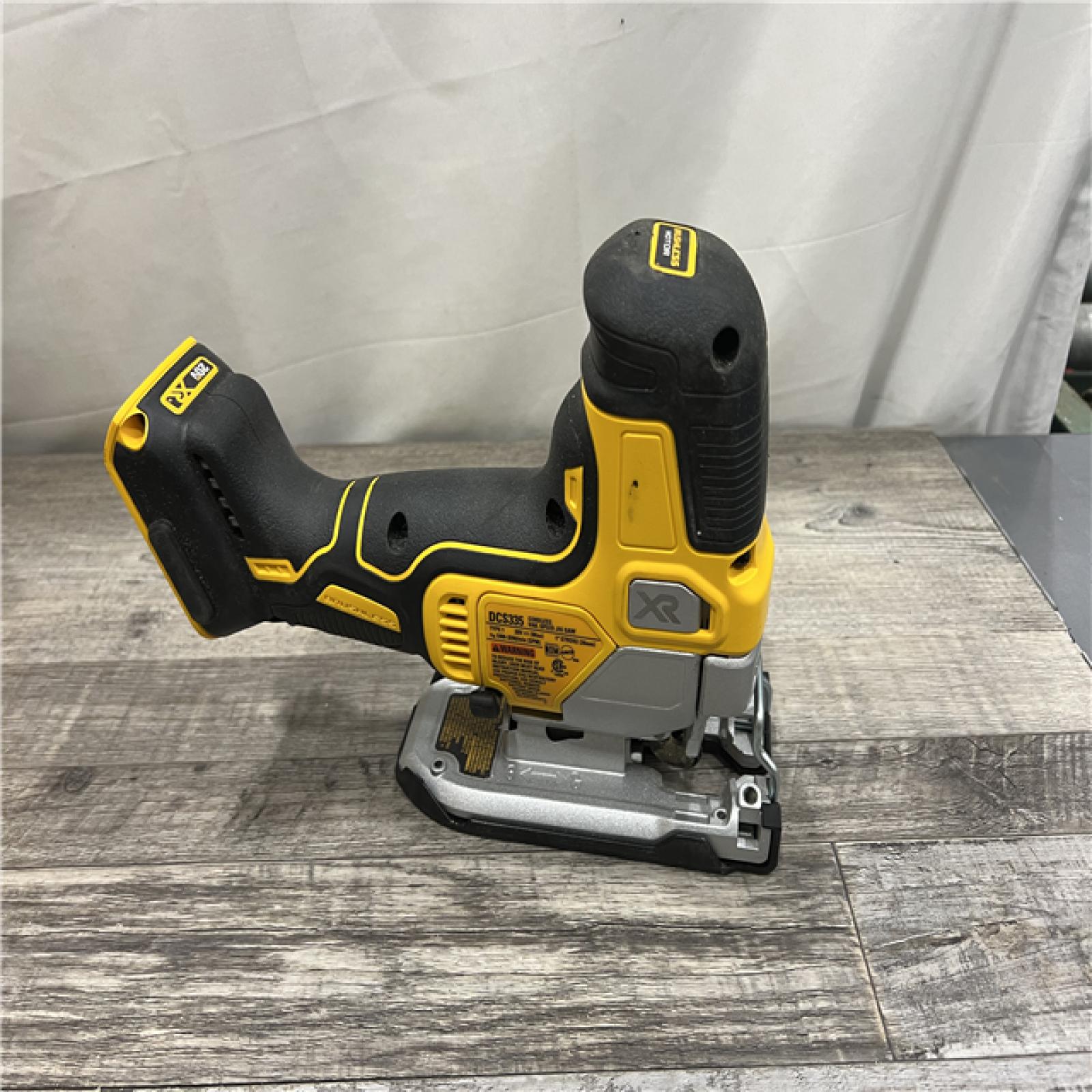 AS-IS DEWALT 20V MAX XR Cordless Barrel Grip Jigsaw (Tool Only)