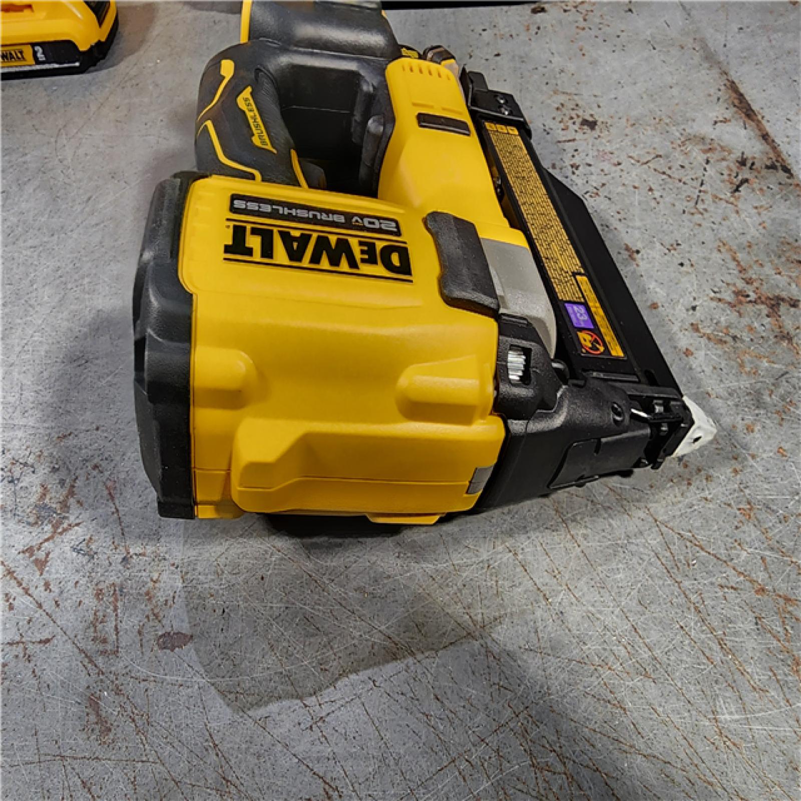 HOUSTON LOCATION - AS-IS DEWALT ATOMIC 20V MAX Lithium Ion Cordless 23 Gauge Pin Nailer Kit with 3.0Ah Battery and Charger