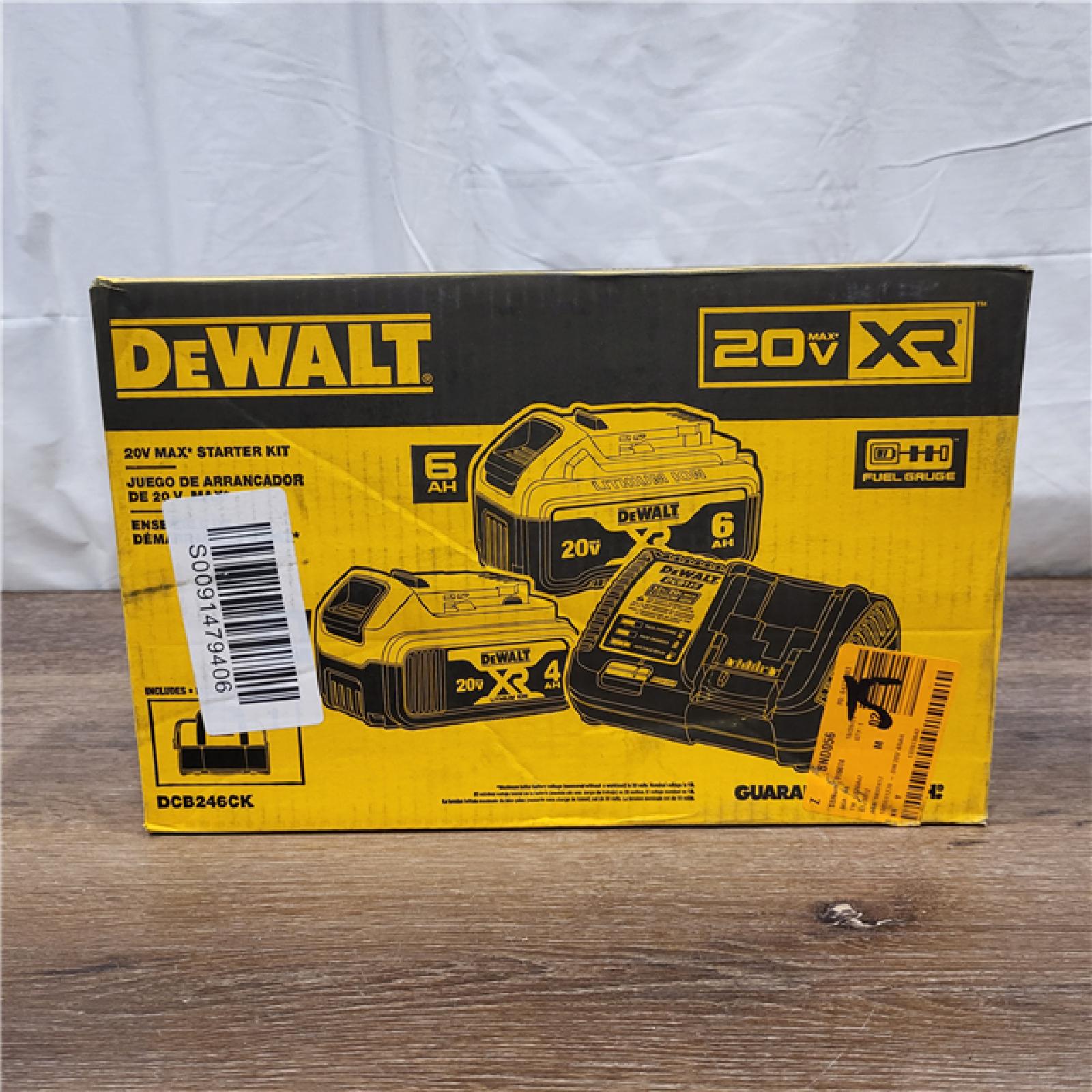 NEW!  Dewalt-DCB246CK 20V MAX* Lithium Ion Starter Kit