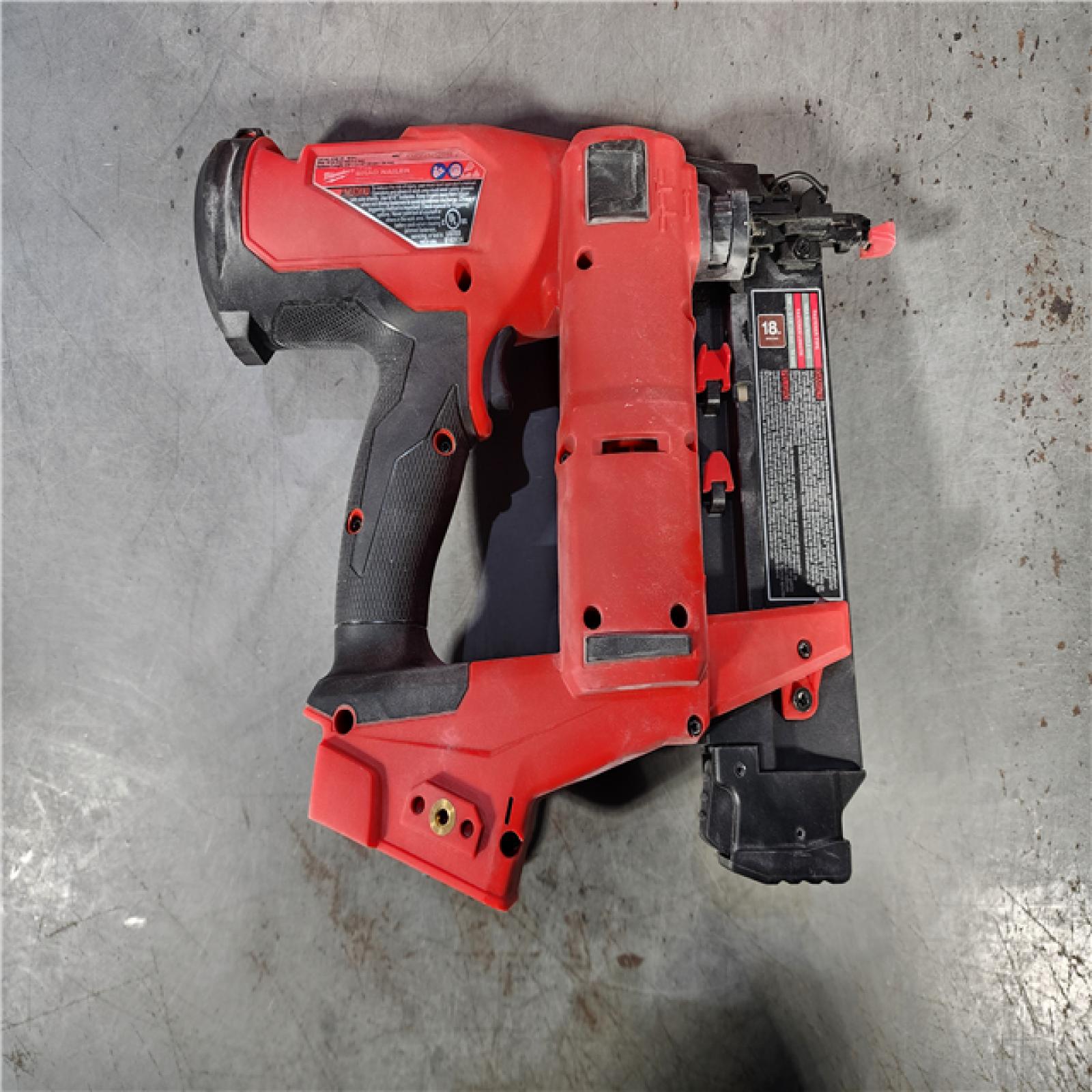 HOUSTON LOCATION - AS-IS Milwaukee M18 Fuel 18V Brushless 18-Gauge Brad Nailer 2746-20 (Bare Tool)