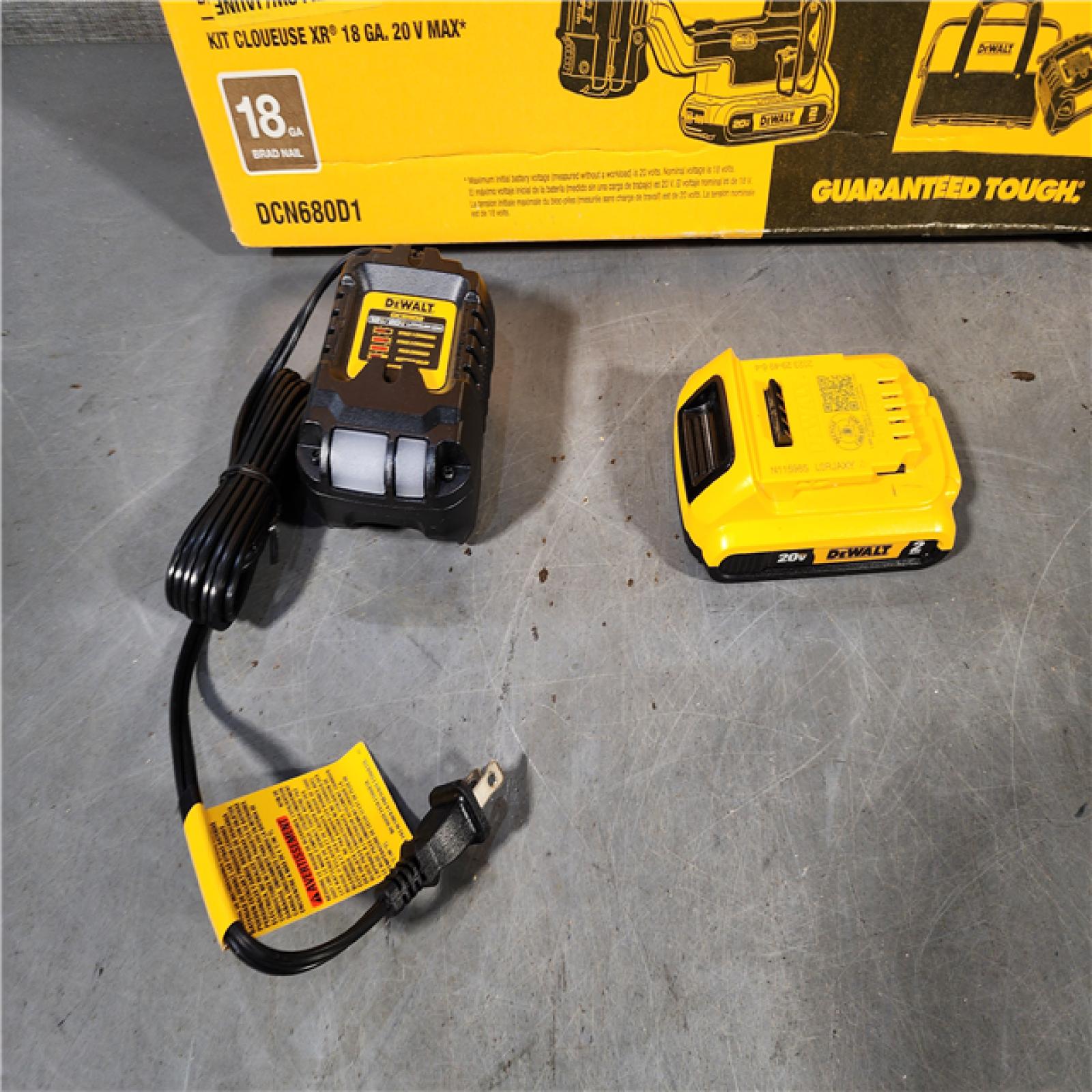 HOUSTON LOCATION - AS-IS DEWALT 20V MAX XR 18 Gauge Brad Nailer Kit