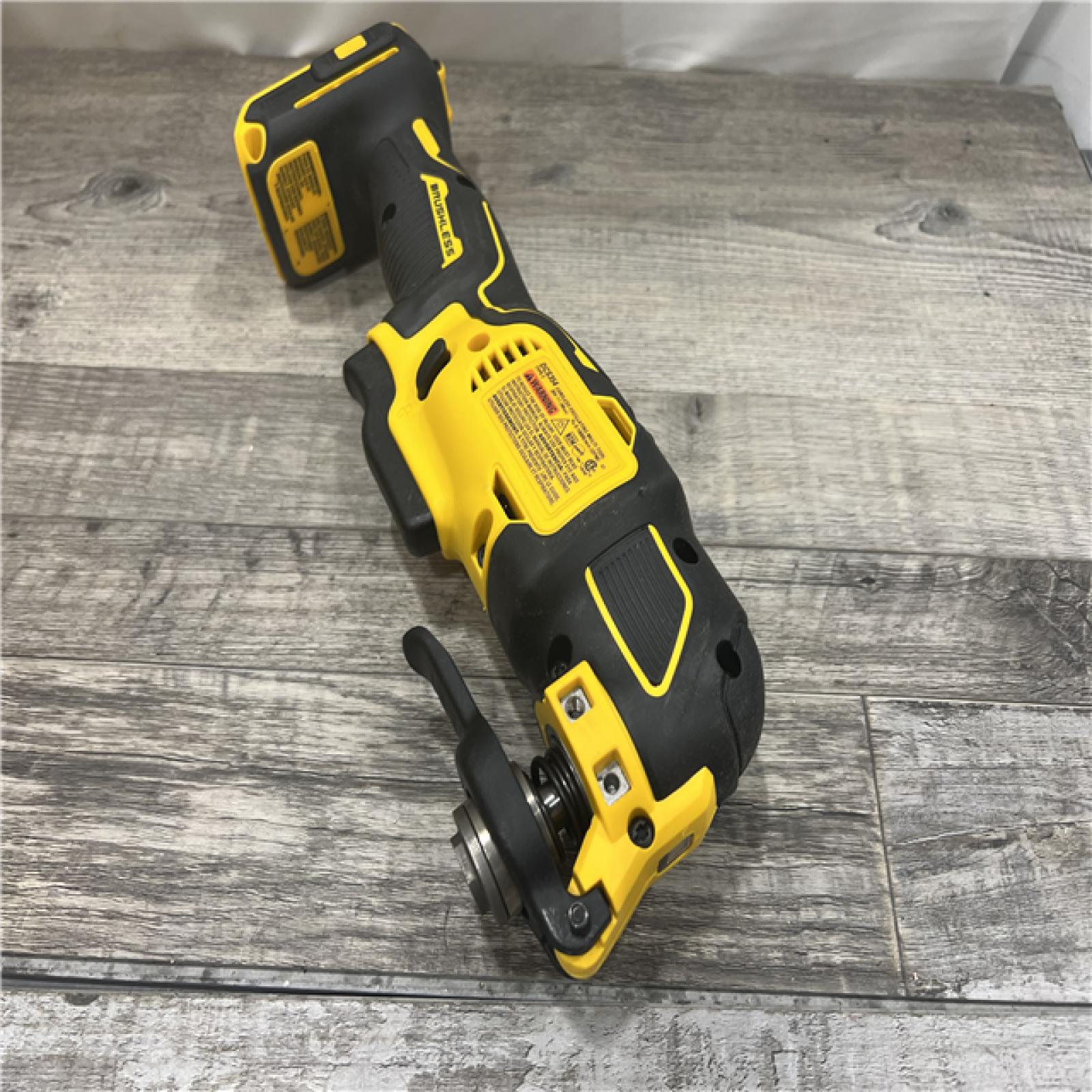 AS-IS DEWALT ATOMIC 20V MAX Cordless Brushless Oscillating Multi Tool (Tool Only)