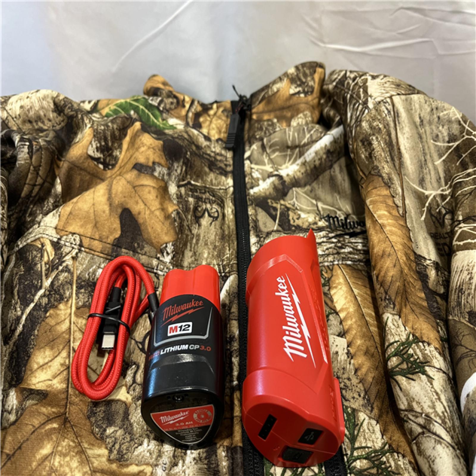 AS-ISMen's Large M12 12-Volt Lithium-Ion Cordless Quiet Shell Camo Heated Jacket with (1) 3.0 Ah Battery and Charger