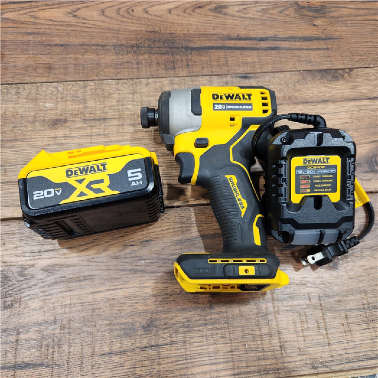 AS-IS ATOMIC 20V MAX Lithium-Ion Cordless 1/4 in. Brushless Impact Driver Kit, 5 Ah Battery, Charger, and Bag