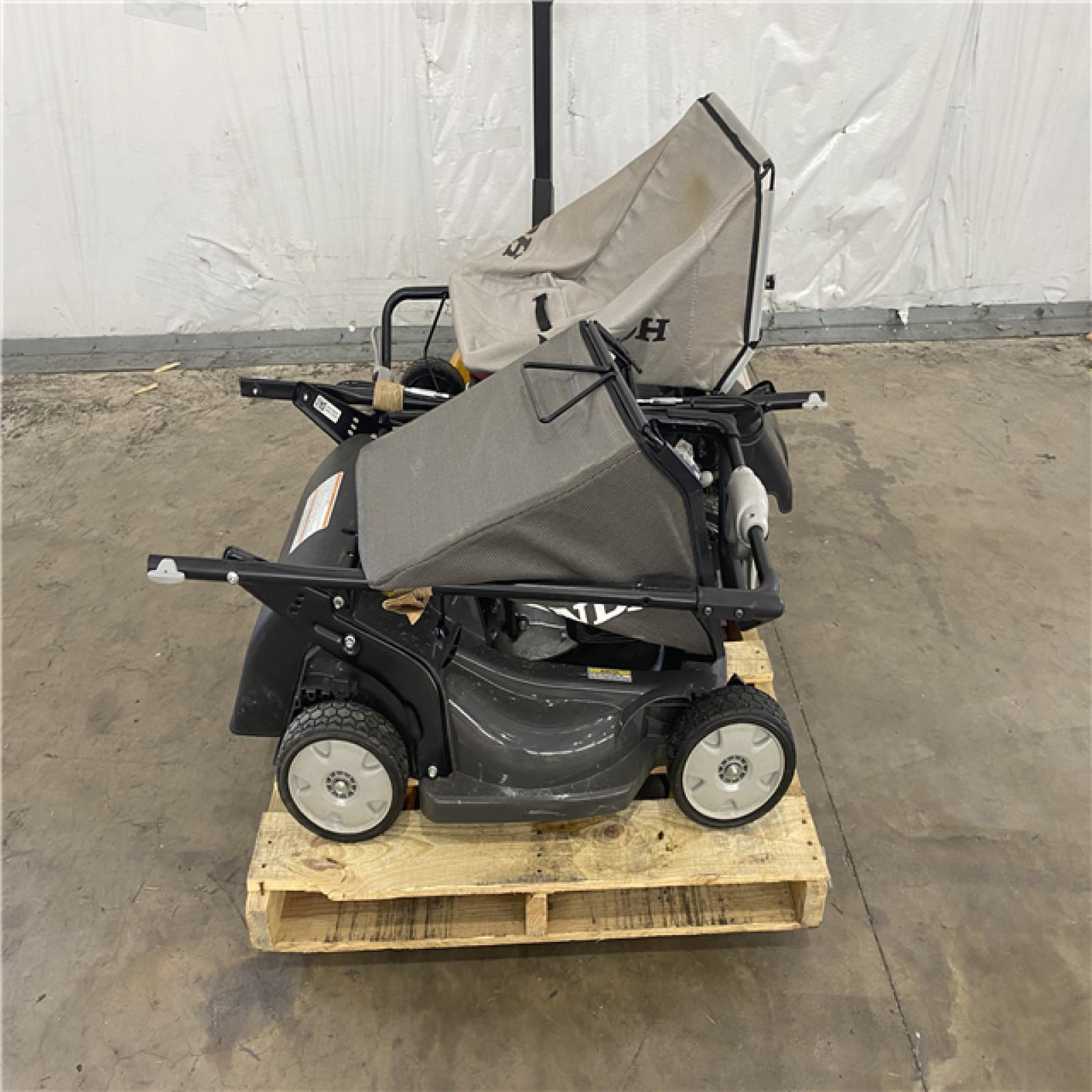 Houston Location - AS-IS Honda Push Lawn Mower (Qty. 2)