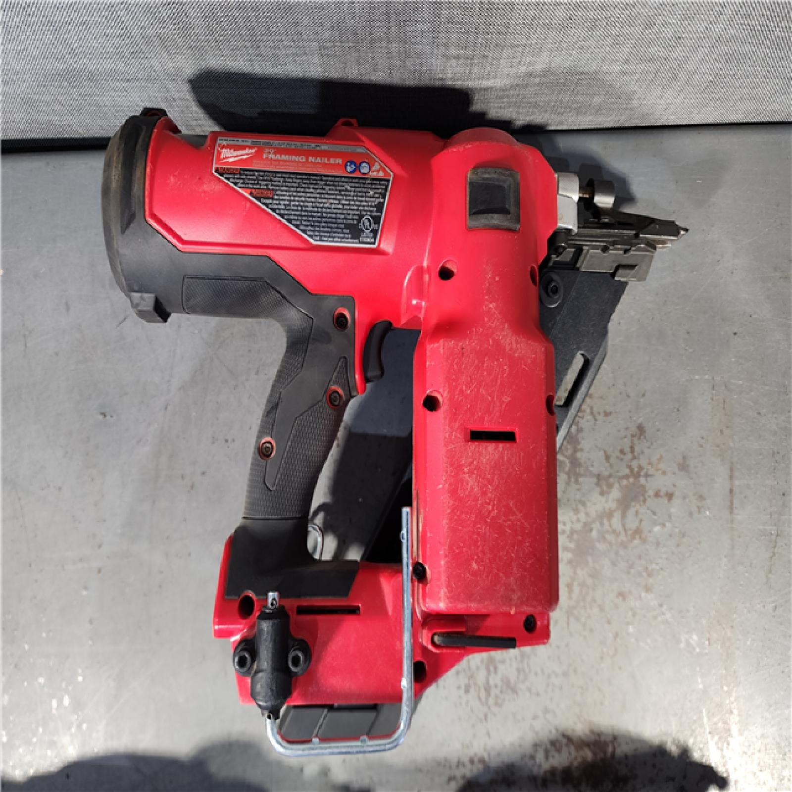 HOUSTON LOCATION - AS-IS MILWAUKEE 3 TOOL KIT