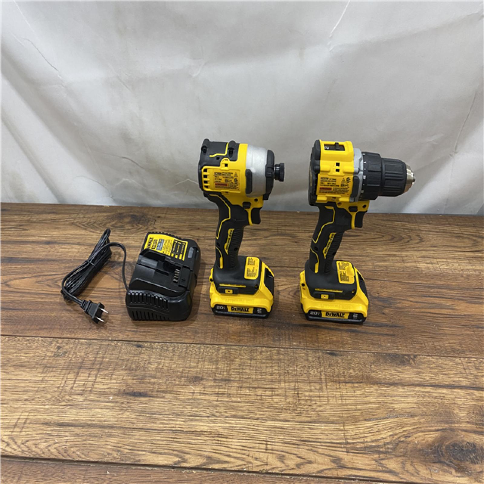 AS IS DeWalt ATOMIC COMPACT SERIES 20V MAX Brushless Drill Driver & Impact Driver Kit