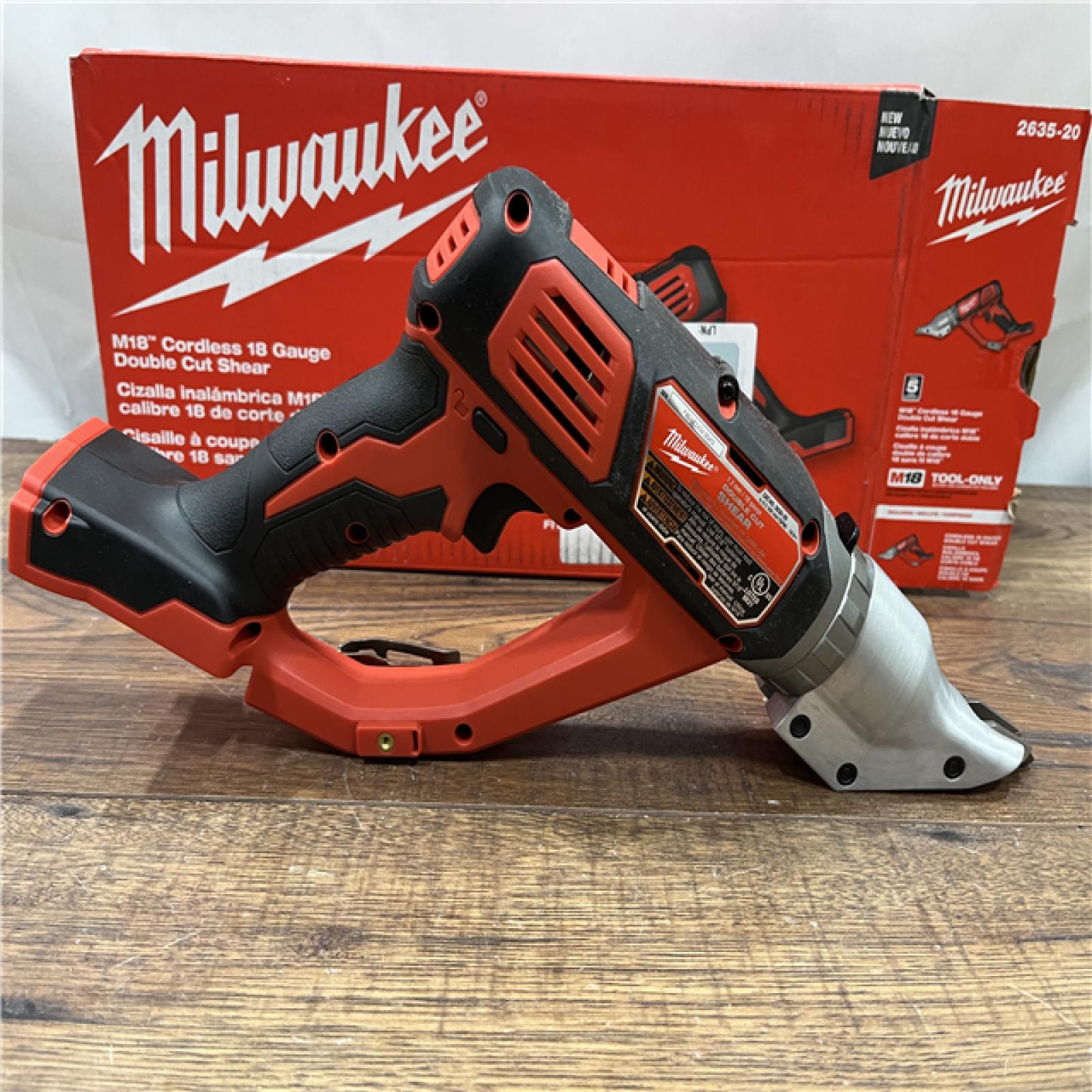 AS IS Milwaukee M18 18-volt Lithium-ion Cordless 18-gauge Double Cut Metal Shear  Bare Tool