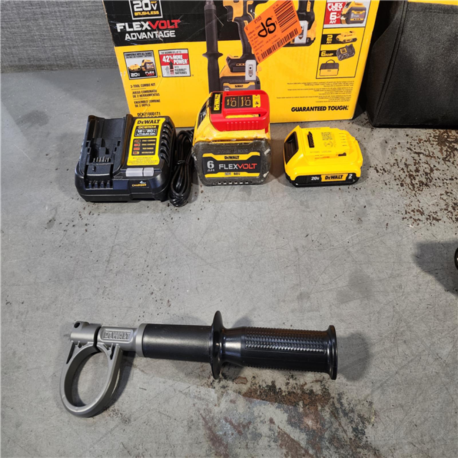 HOUSTON LOCATION - AS-IS DEWALT 20V MAX Cordless Brushless Hammer Drill/Driver 2 Tool Combo Kit with FLEXVOLT ADVANTAGE