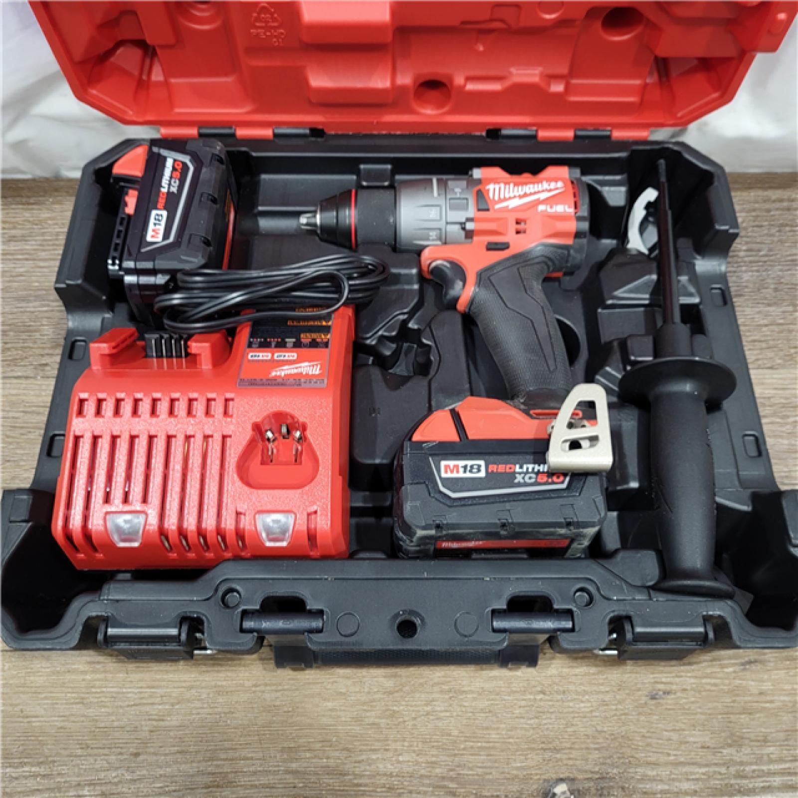 AS-IS Milwaukee 2904-22 Hammer Drill Driver Kit with Batteries  Charger & Tool Case  Red