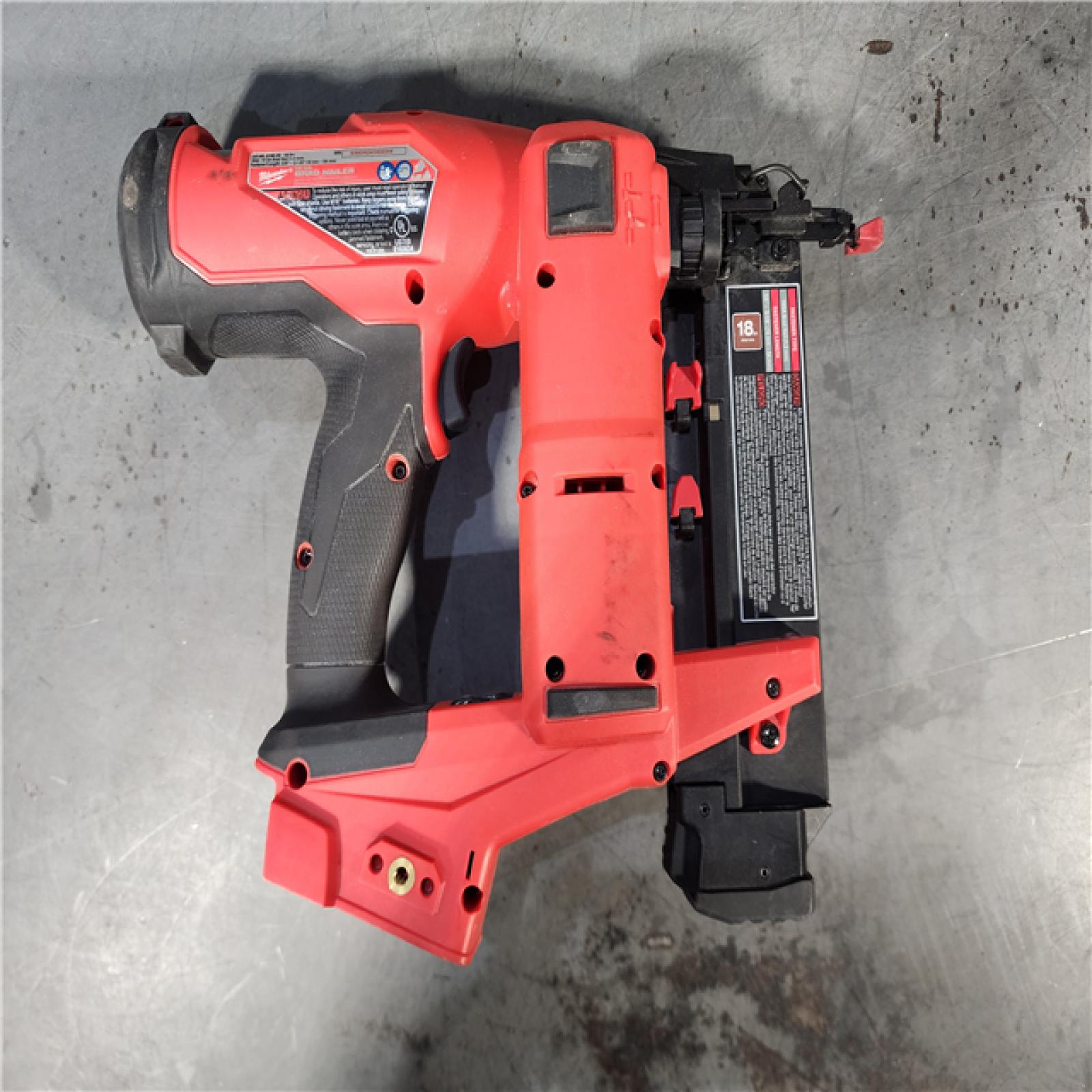 HOUSTON LOCATION - AS-IS (3) Milwaukee M18 Fuel 18V Brushless 18-Gauge Brad Nailer 2746-20 (Bare Tool)