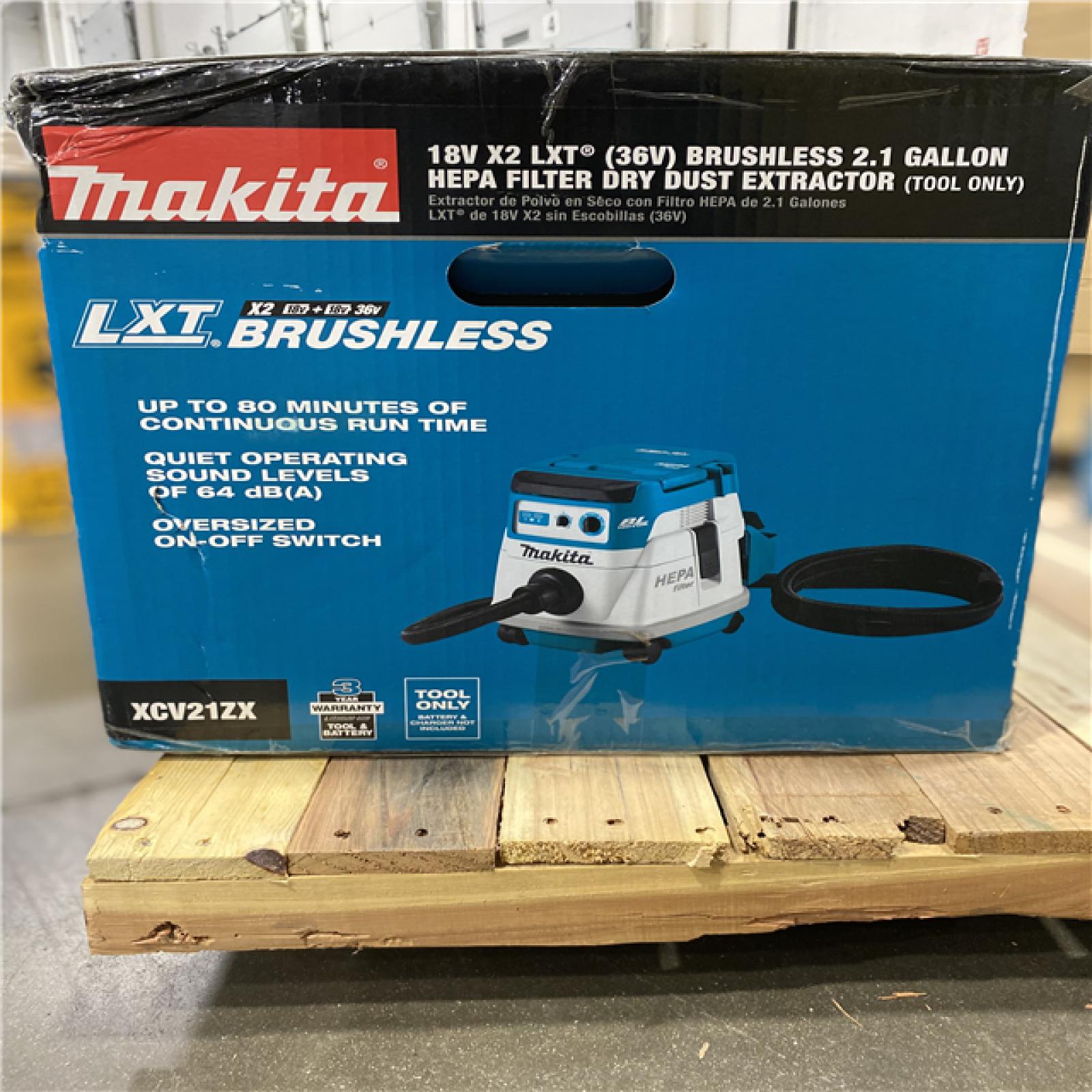 NEW! - Makita 18V X2 LXT Lithium-Ion (36V) Brushless Cordless 2.1 Gallon Dry Dust Extractor, Tool Only