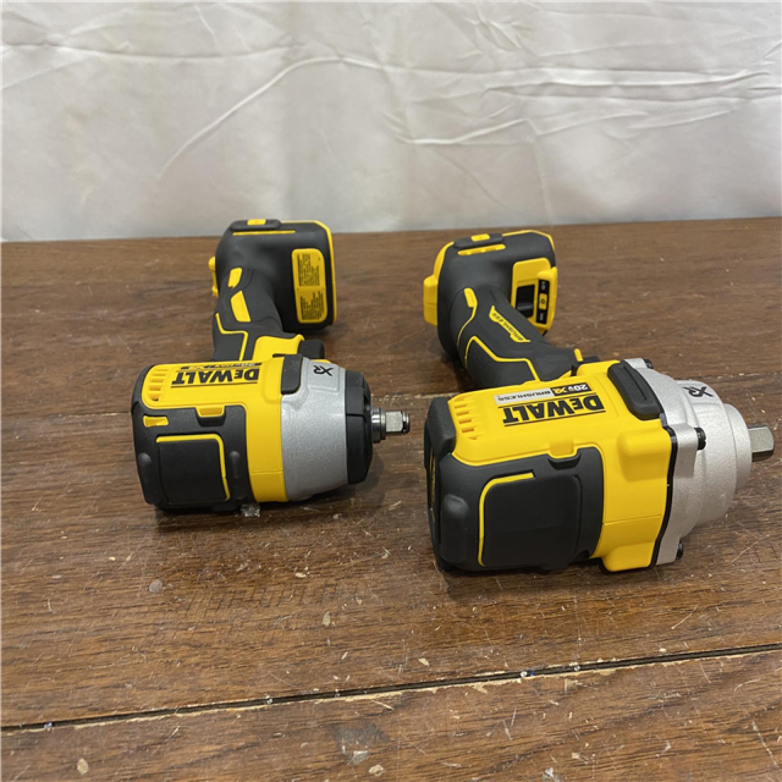 AS-ISDEWALT 20V MAX XR Brushless Cordless 2-Tool Impact Wrench Kit