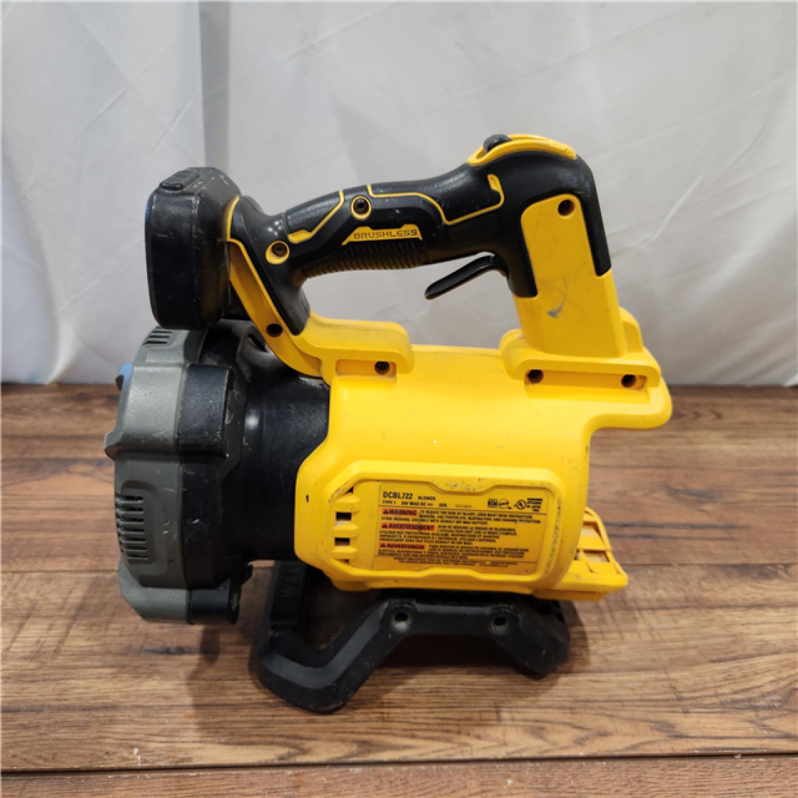 AS-IS DEWALT 20V MAX Brushless Cordless Handheld Axial Leaf Blower Kit