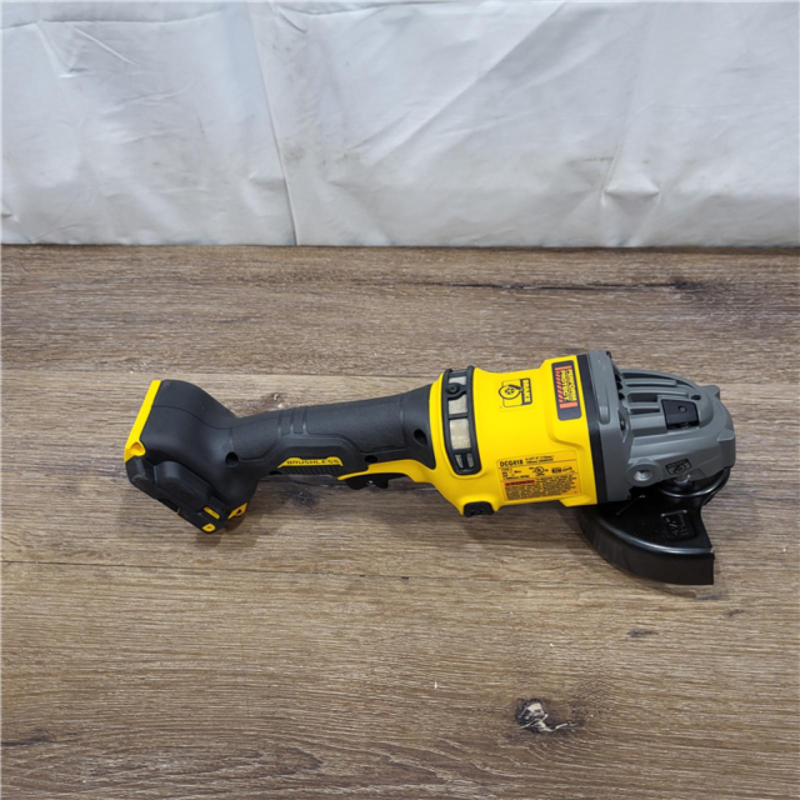 AS-IS DeWalt FLEXVOLT 60V MAX Cordless Grinder  4.5 - 6   9000 RPM  1 EA (115-DCG418B)