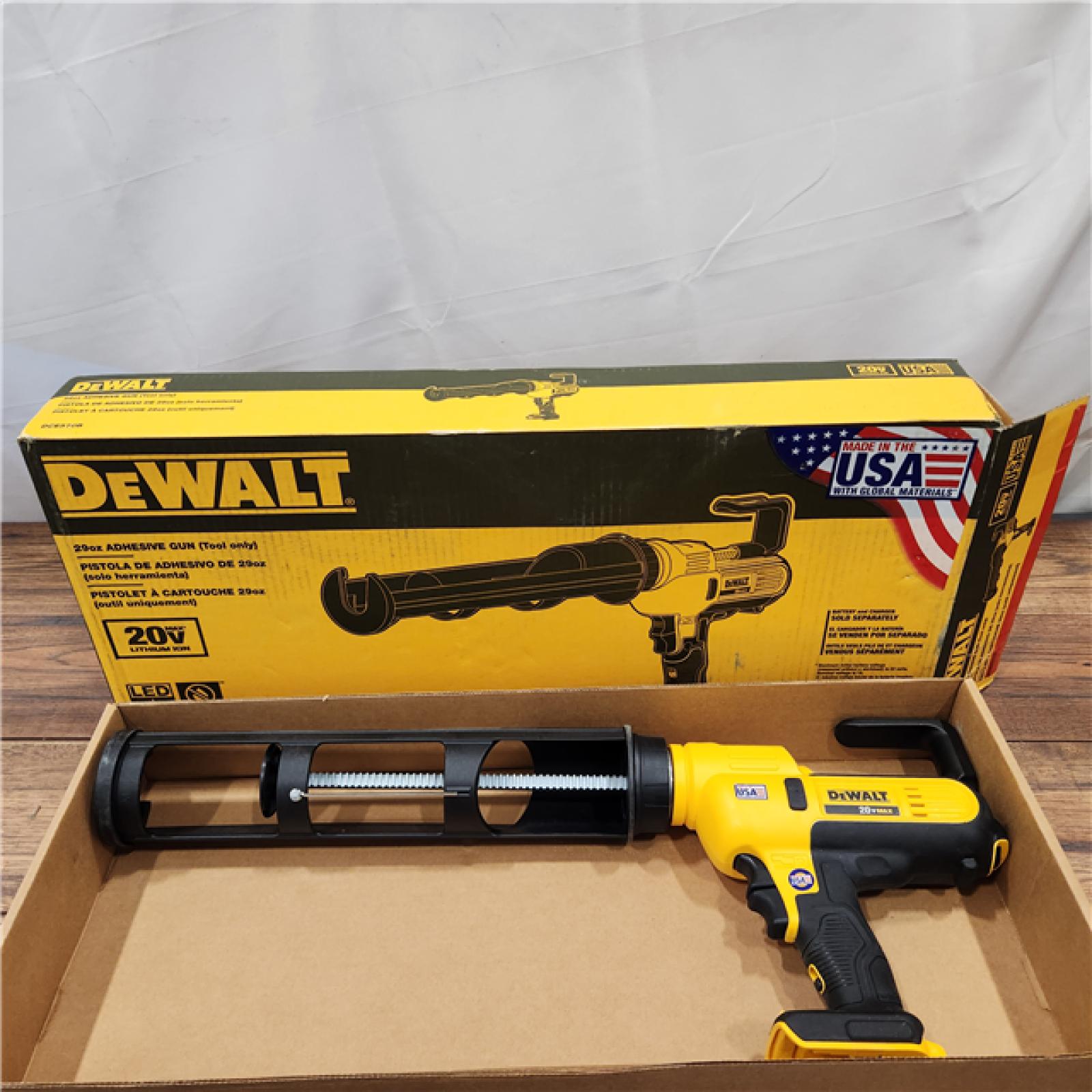 AS-IS Dewalt 20-Volt MAX Lithium-Ion Cordless 600 ml (29 oz.)  Adhesive Gun (Tool-Only)