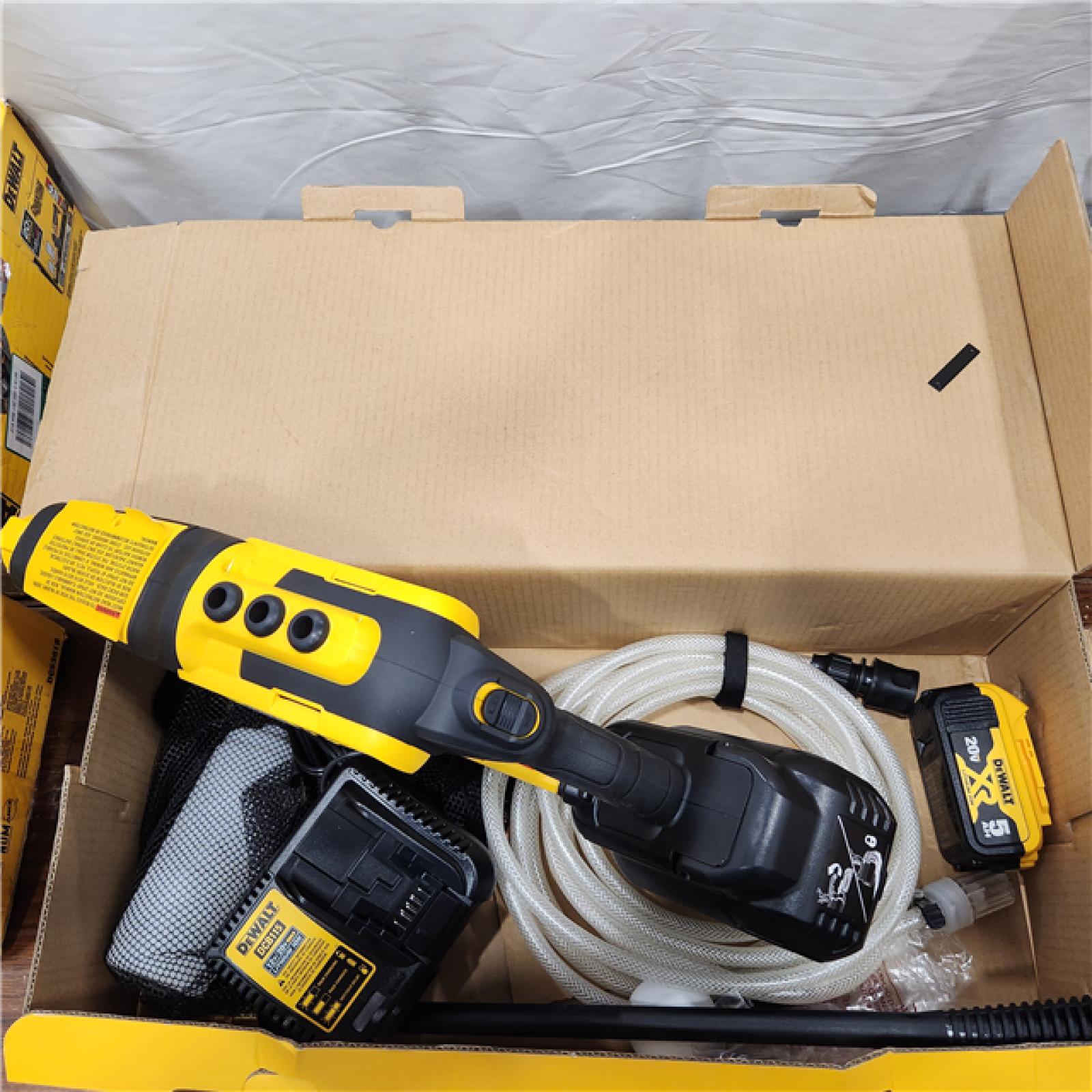 AS-IS Dewalt Cordless Power Cleaner Washer Kit