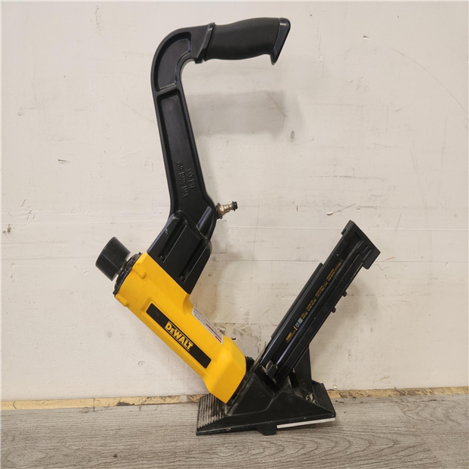 Phoenix Location Dewalt Pneumatic 2 in1 Floor Tool