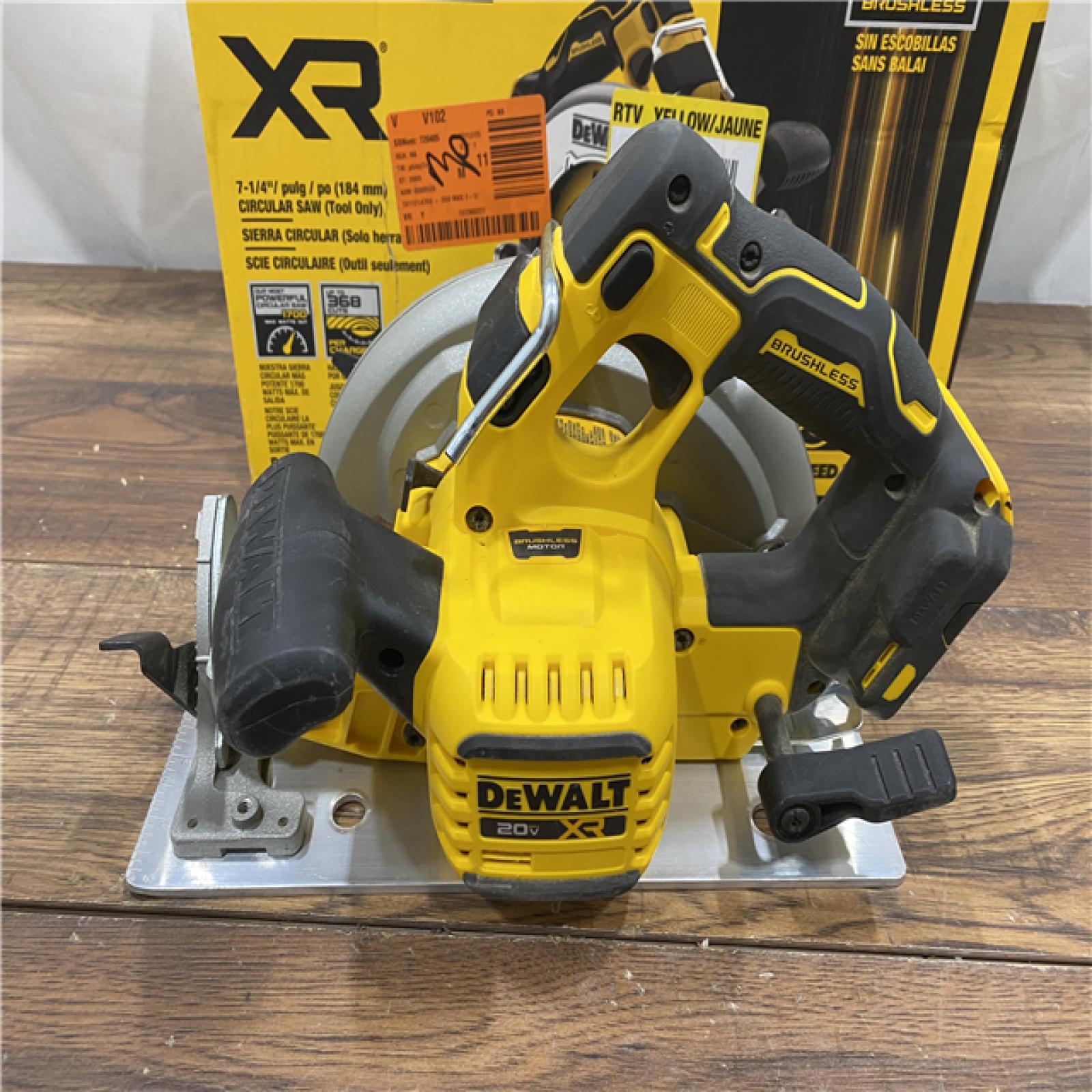 AS IS DEWALT 20-Volt MAX 7-1/4 in. Cordless Circular Saw (Tool Only)