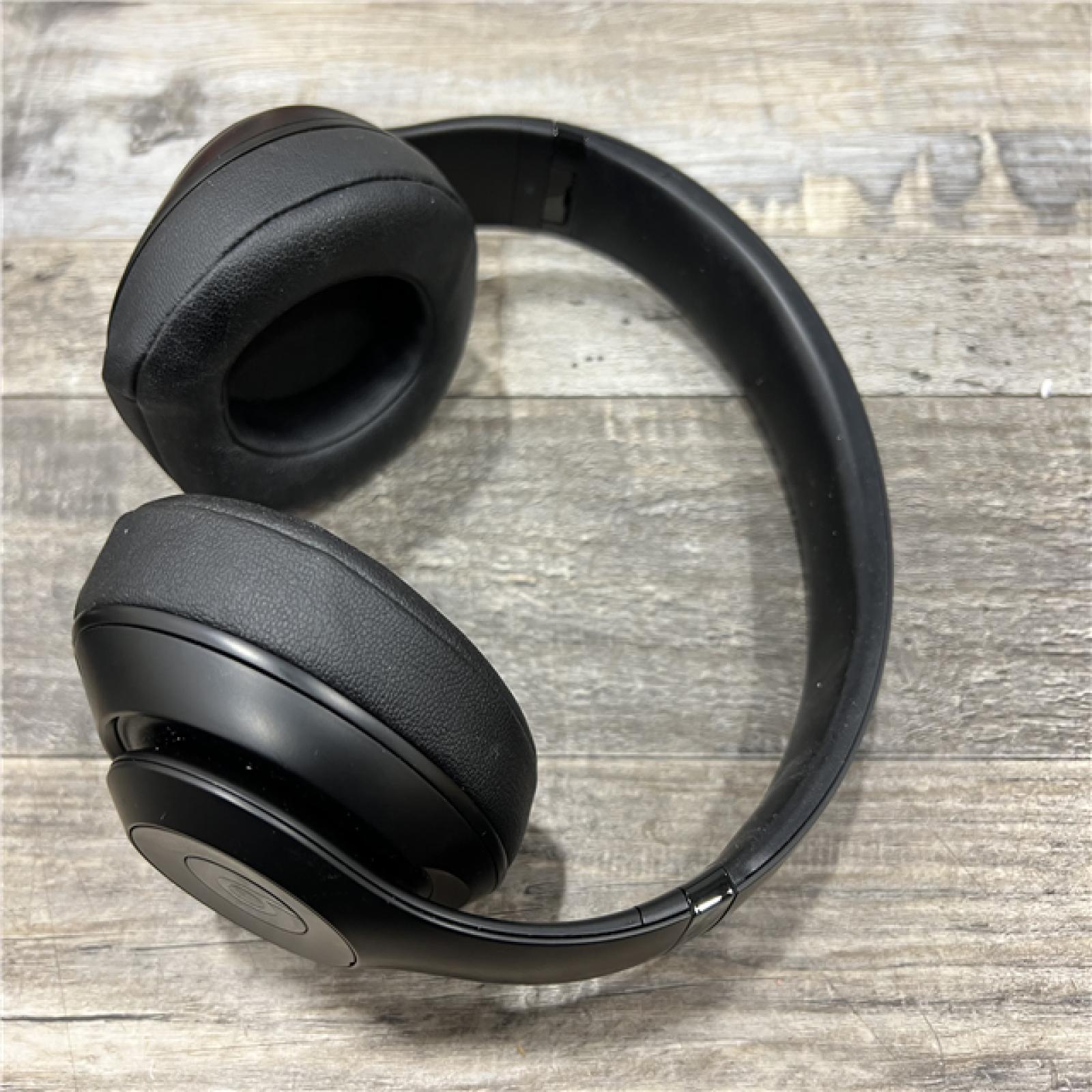 AS-IS Beats Solo3 Bluetooth Wireless On Ear Headphones