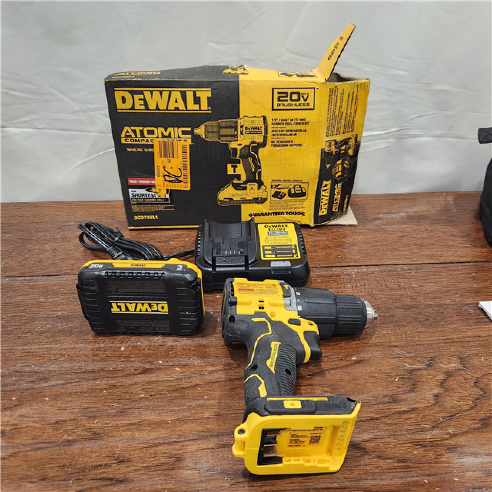 AS-IS DEWALT 20V MAX DCK278C2 2-Tool Combo Kit