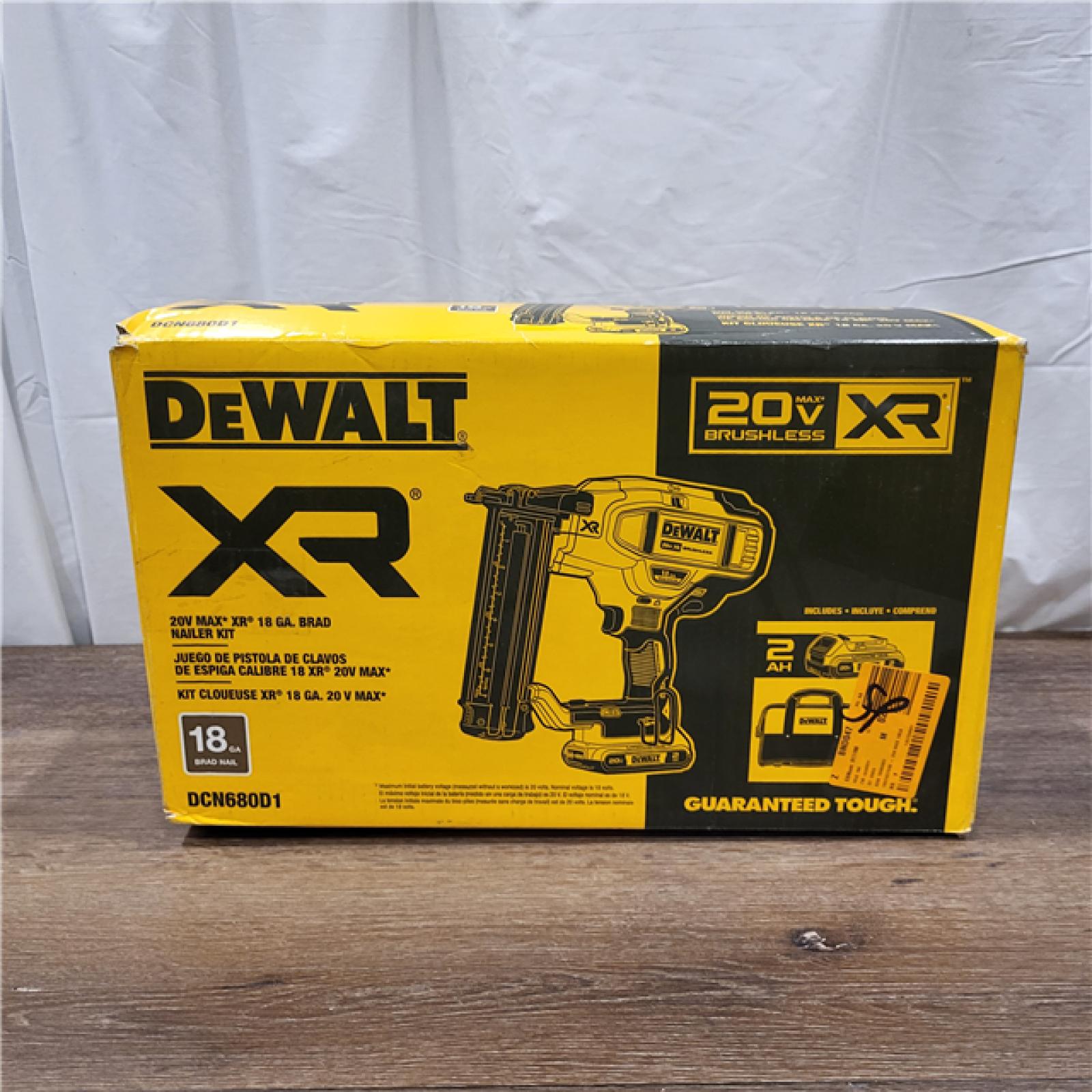 AS-IS DEWALT 20V MAX XR 18 Gauge Brad Nailer Kit