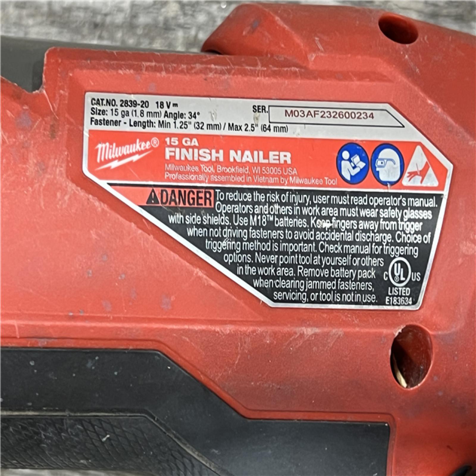 AS-IS Milwaukee 2839-20 M18 FUEL 15 Ga. 18 Volt Brushless Angled Finish Nailer