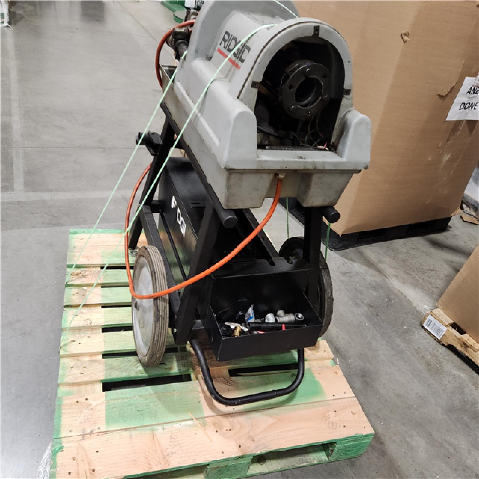 Dallas Location - As-Is RIDGID 1822-I Auto Chuck Pipe Threading Machine