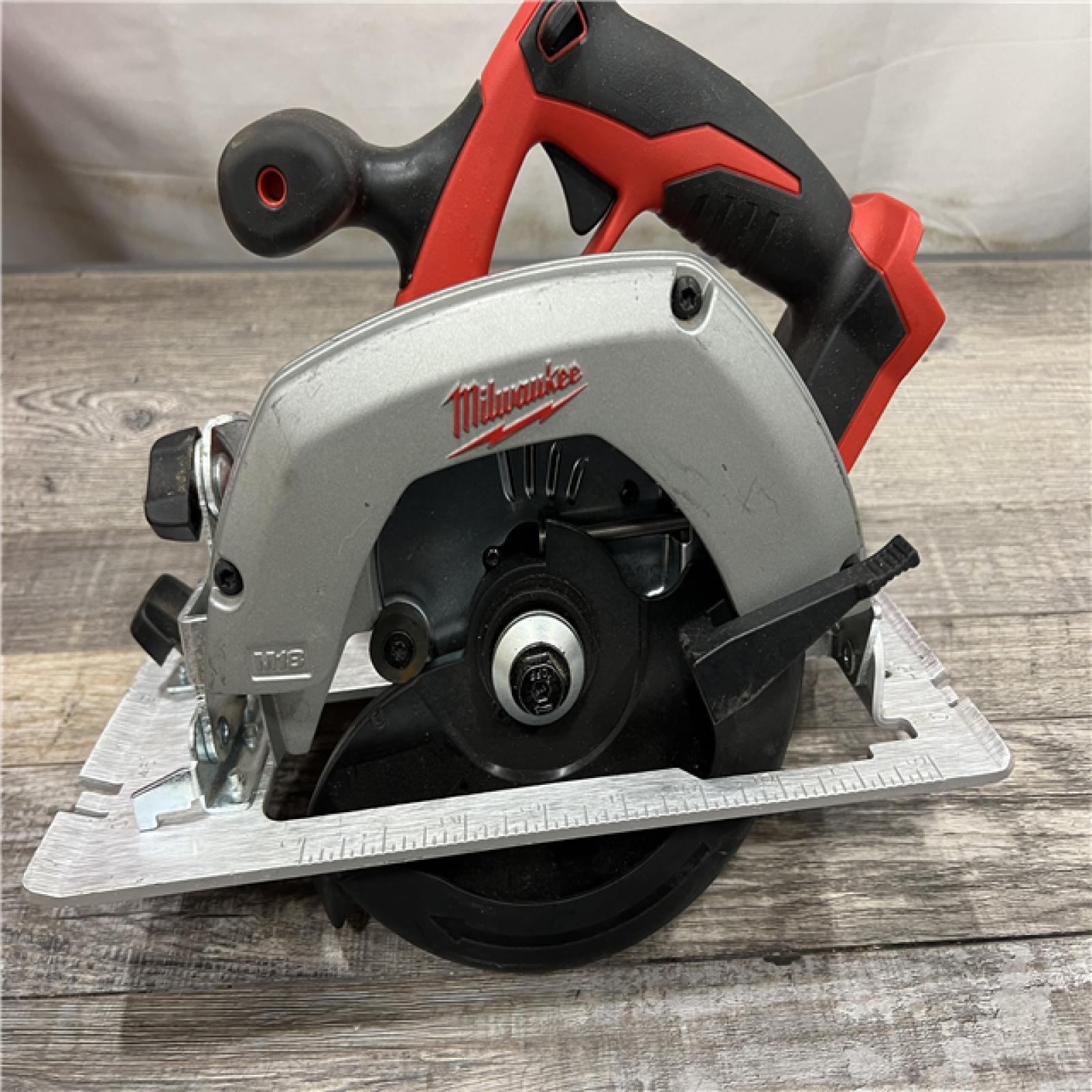 AS-IS Milwaukee 2630-20 M18 Cordless 6-1/2 Circular Saw Bare Tool Only - All