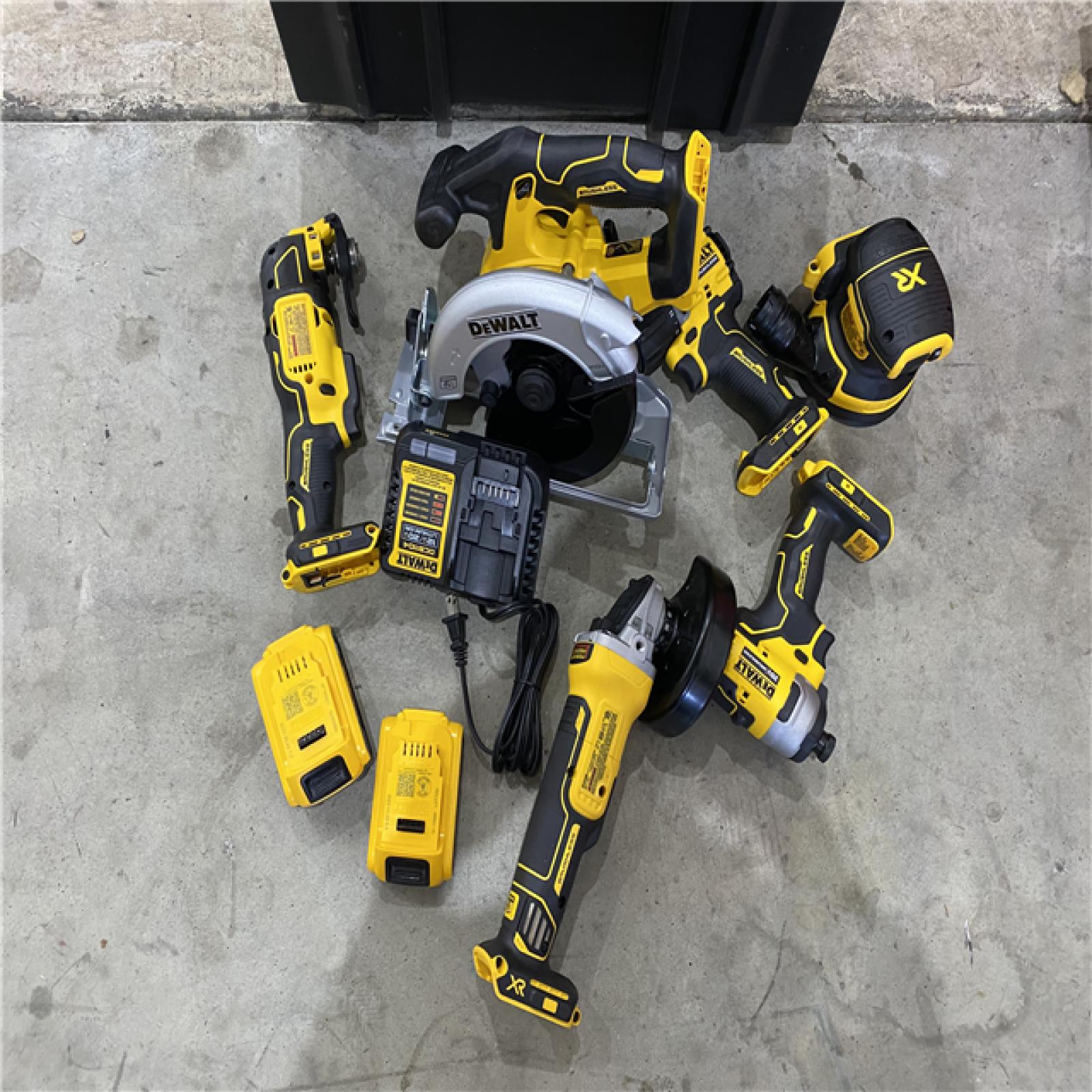 Houston location AS-IS Dewalt 20-Volt MAX ToughSystem Lithium-Ion 6-Tool Cordless Combo Kit