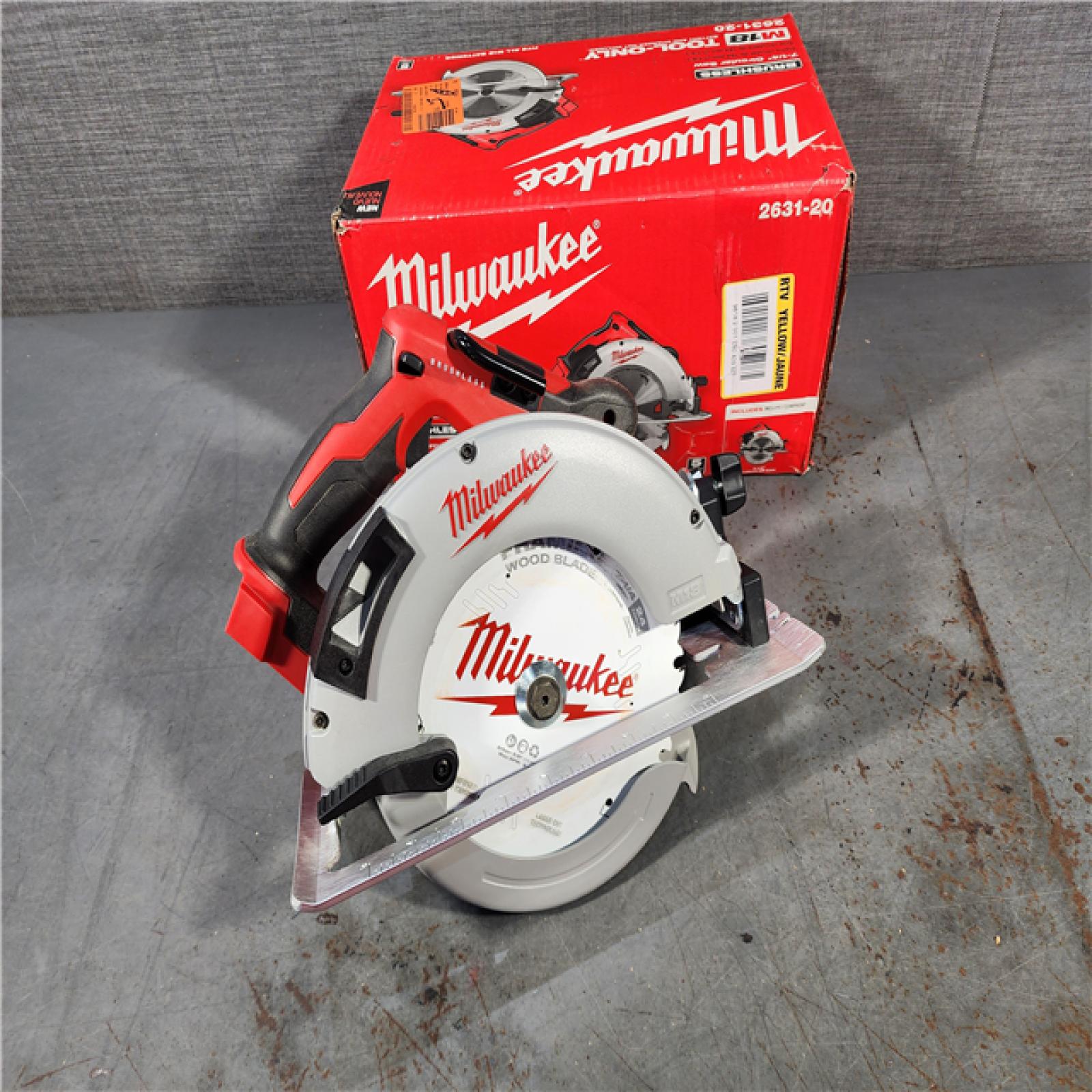 HOUSTON LOCATION - AS-IS Milwaukee M18 7-1/4  18V Brushless Circular Saw 2631-20 (Bare Tool)