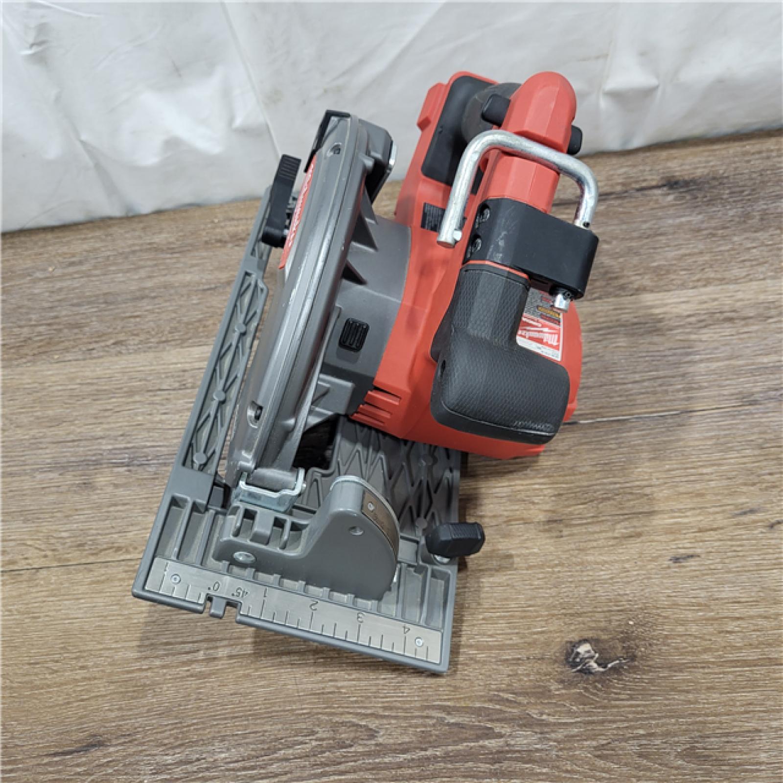 AS-IS M18 FUEL 18V Lithium-Ion Brushless Cordless 7-1/4 in. Circular Saw (Tool-Only)