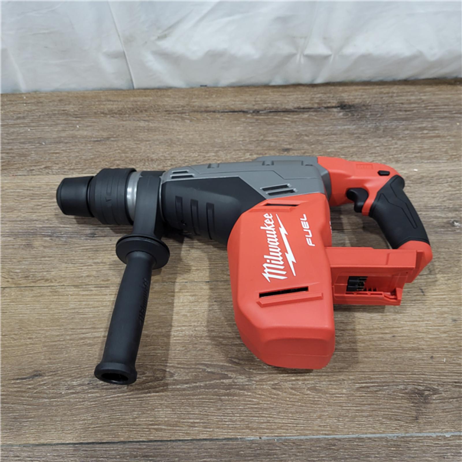 AS-IS M18 FUEL 18V Lithium-Ion Brushless Cordless 1-9/16 in. SDS-Max Rotary Hammer (Tool-Only)