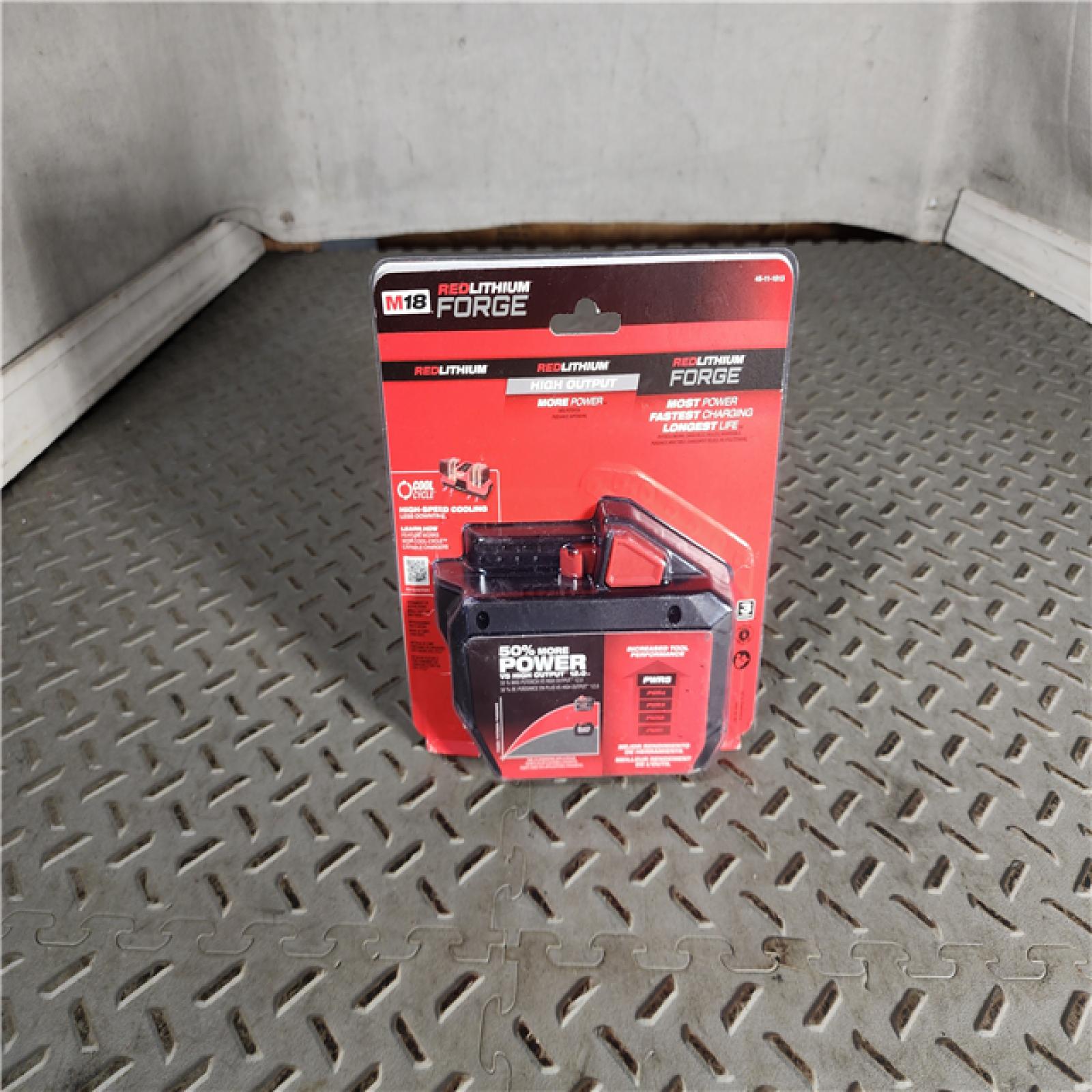 HOUSTON LOCATION - AS-IS (NEW) Milwaukee 48-11-1813 M18 REDLITHIUM FORGE High Output 12.0Ah Battery Pack